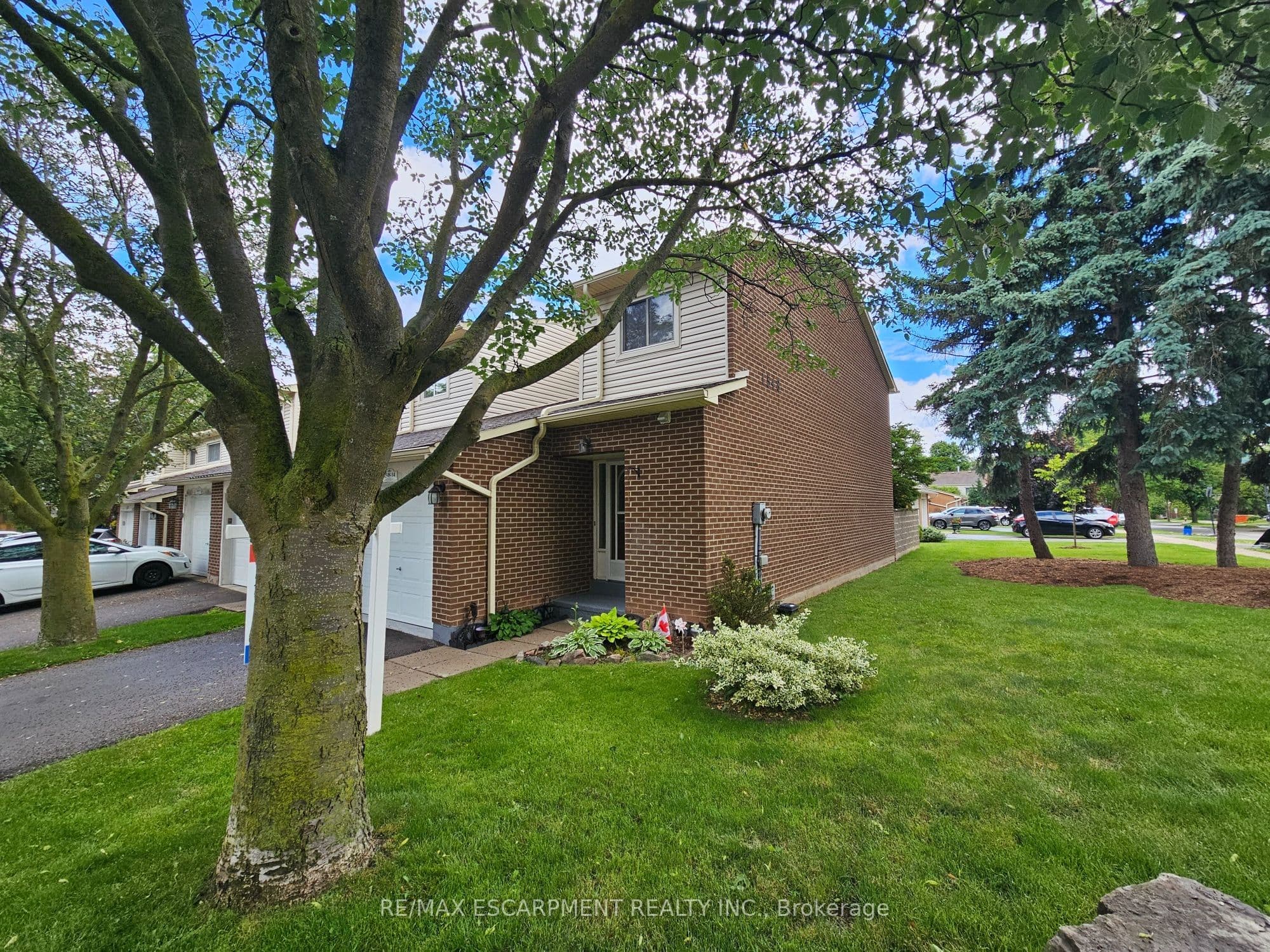 1548 Newlands Crescent 14, Burlington, ON L7M 1V6