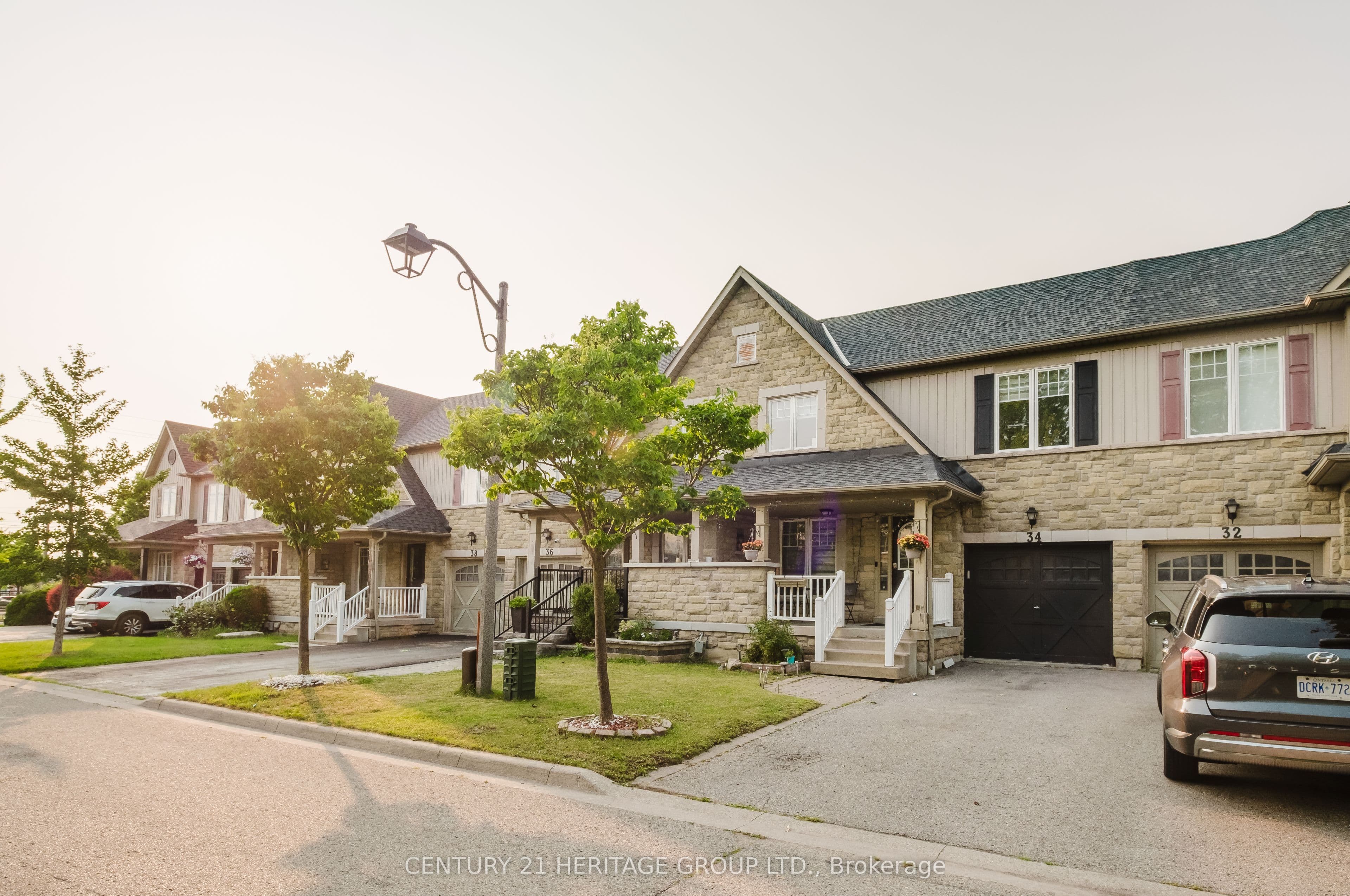 34 Haverhill Crescent, Whitby, ON L1R 3E7