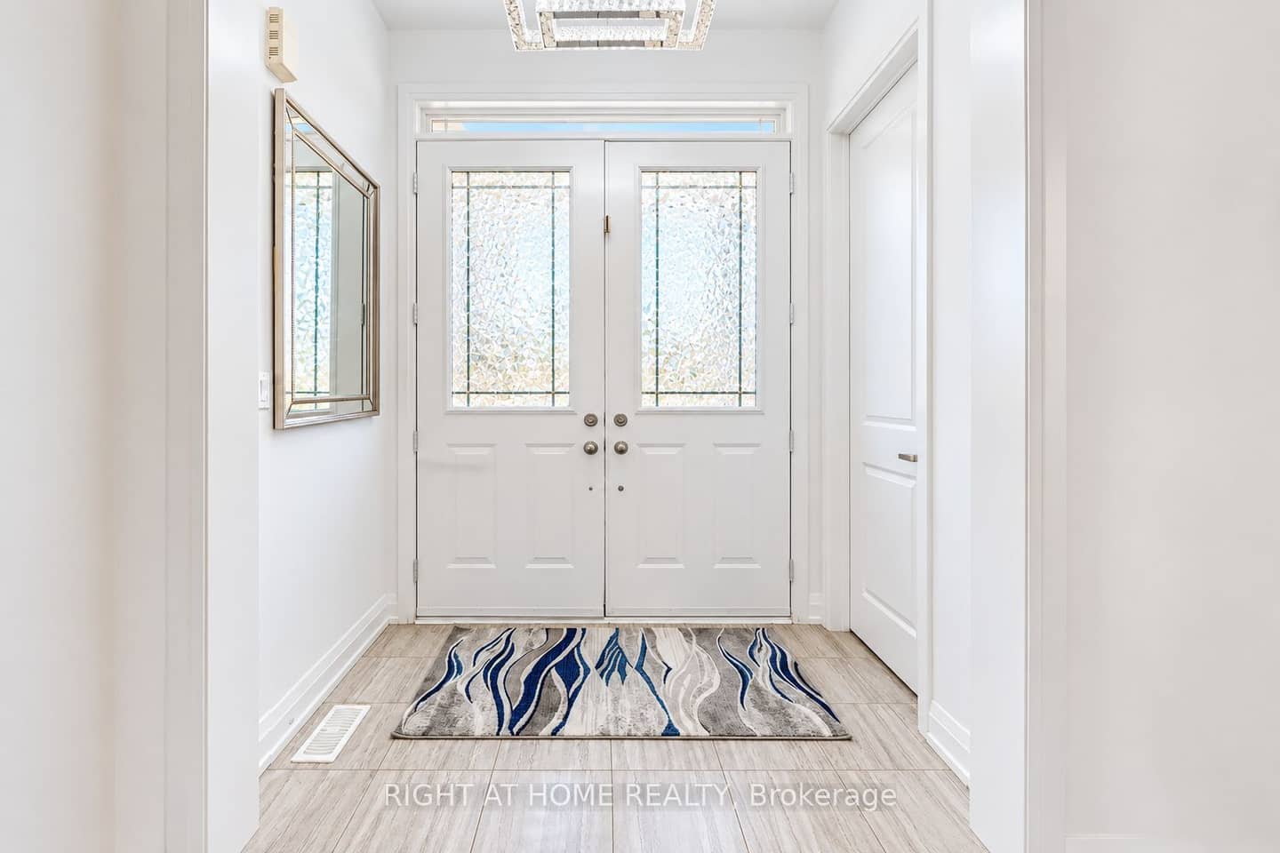 59 Hydrangea Hollow, East Gwillimbury, ON L9N 0T1