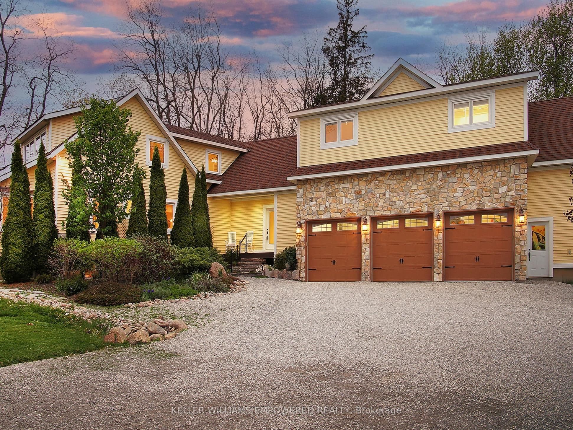 8 Macleod Estate Court, Richmond Hill, ON L4E 0B1