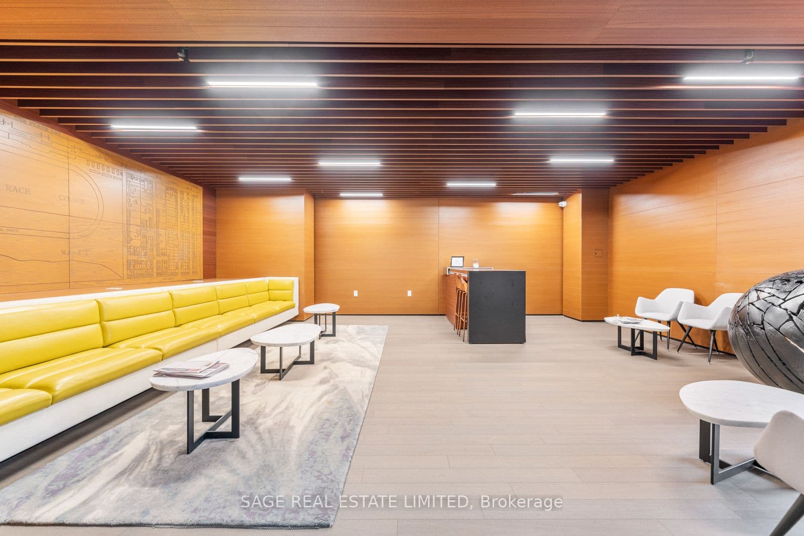 1888 Queen Street E 206, Toronto, ON M4L 1H3