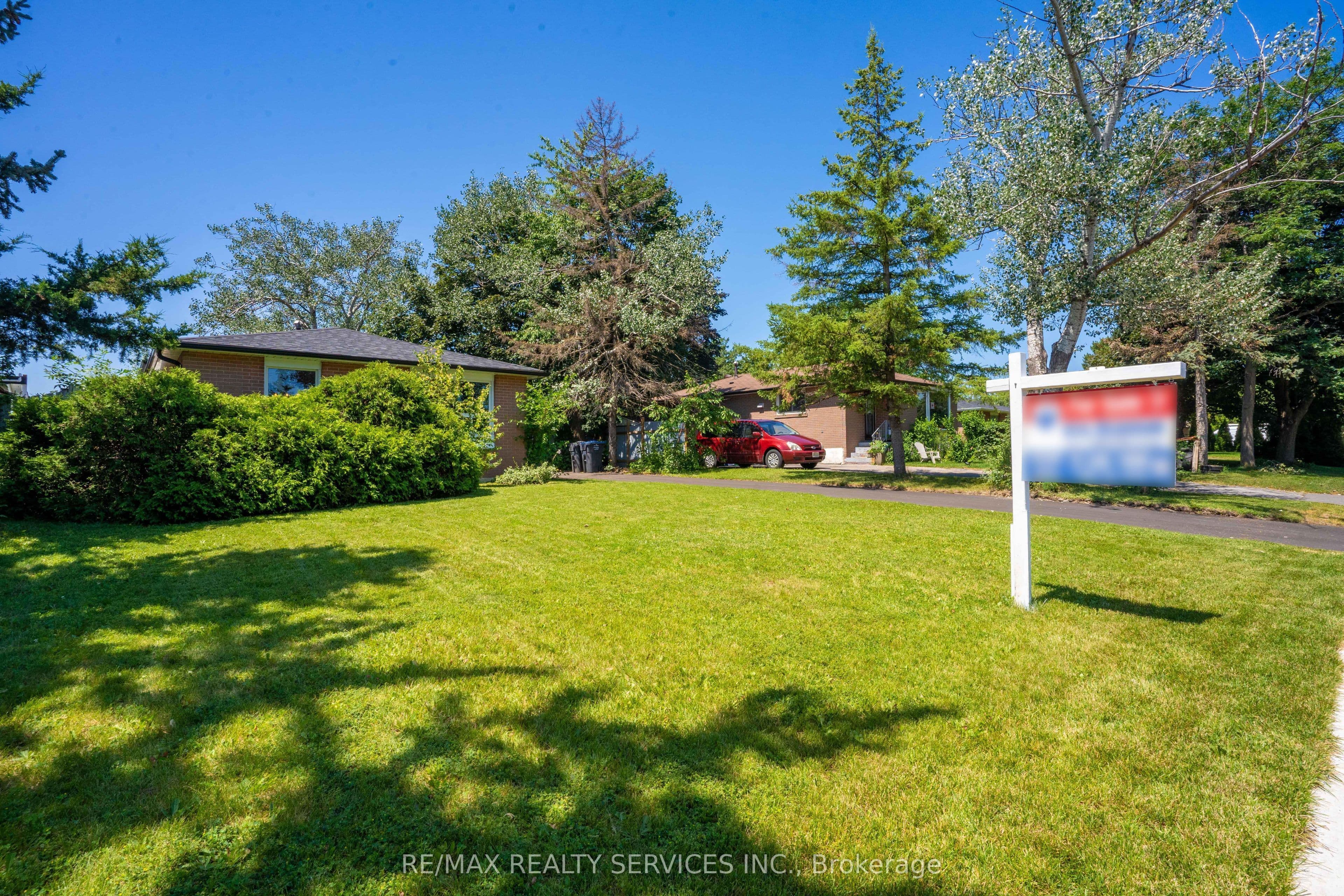 23 Fidelia Crescent Upper Level, Brampton, ON L6T 3P7