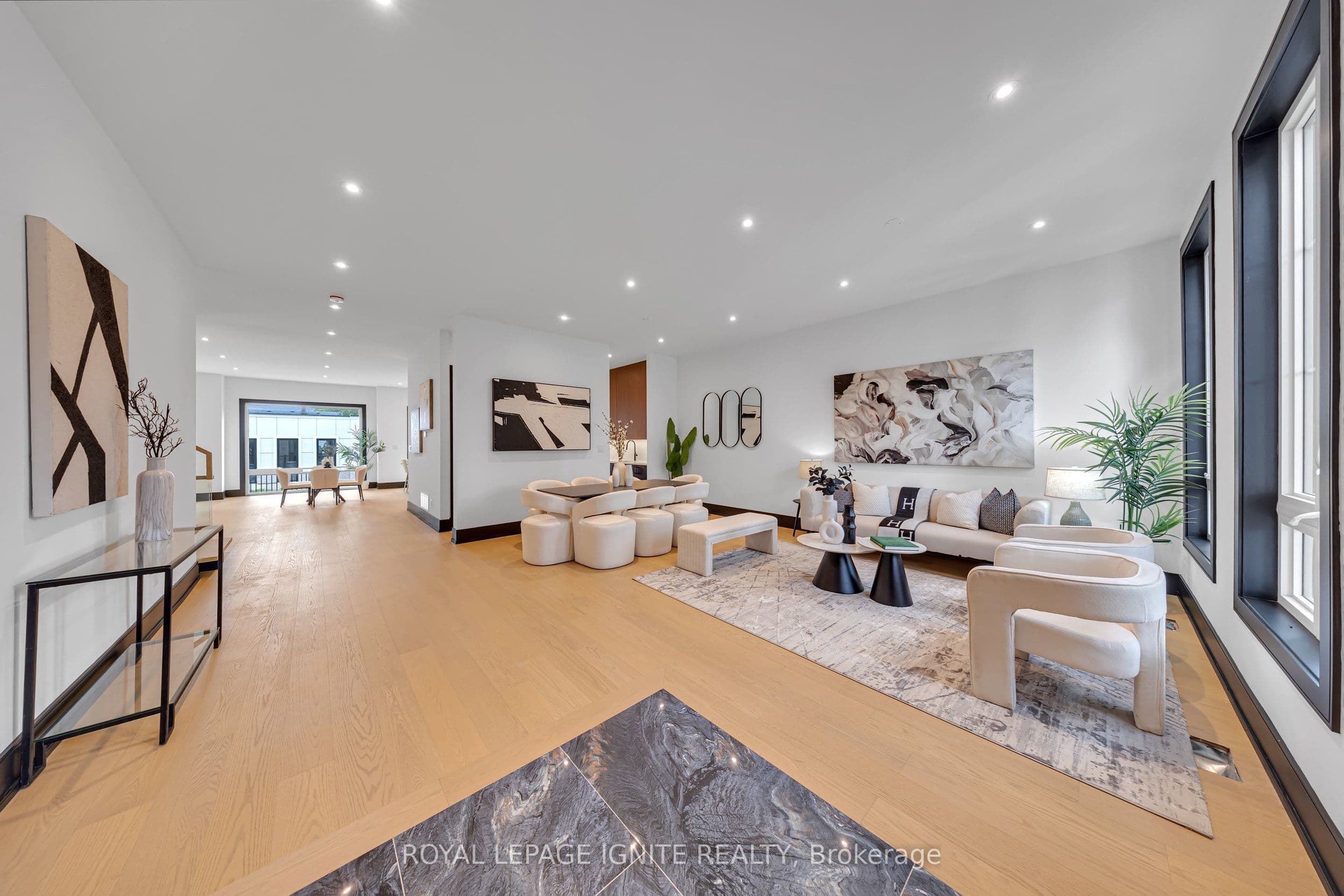 15 Deblyn Drive E, Toronto, ON M1S 1J4