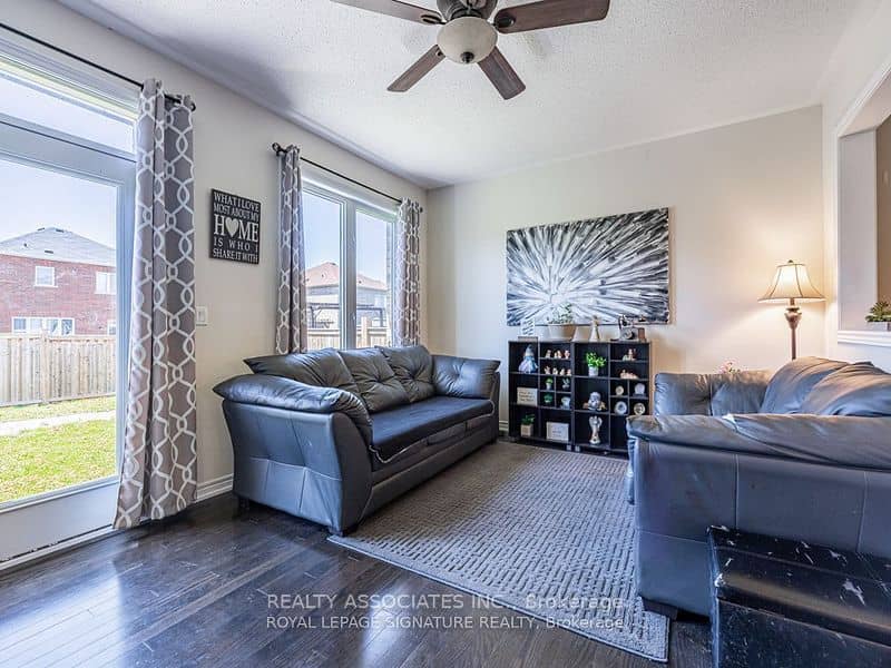 64 Pedwell Street, Clarington, ON L1B 0E1