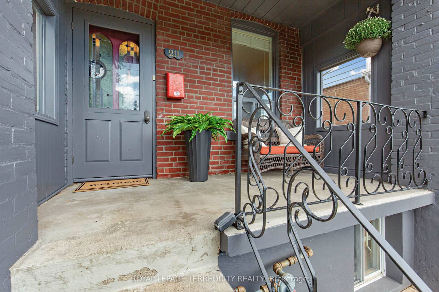 211 Blackthorn Avenue, Toronto, ON M6N 3H7