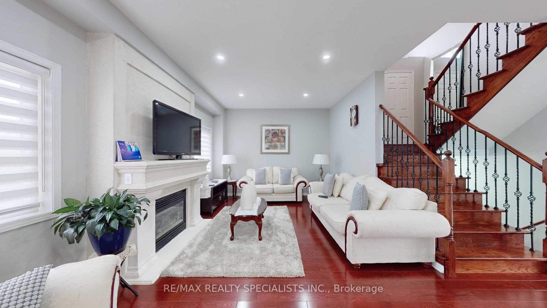 13 Ledgerock Road, Brampton, ON L6P 2L8