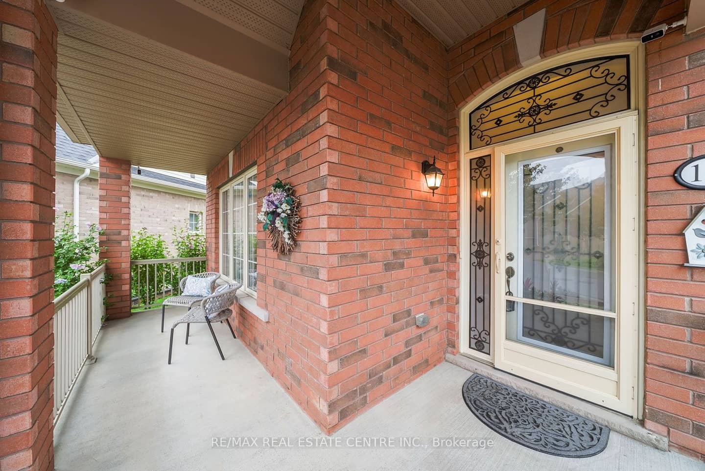 18 Seedhouse Road, Brampton, ON L6R 3Z5