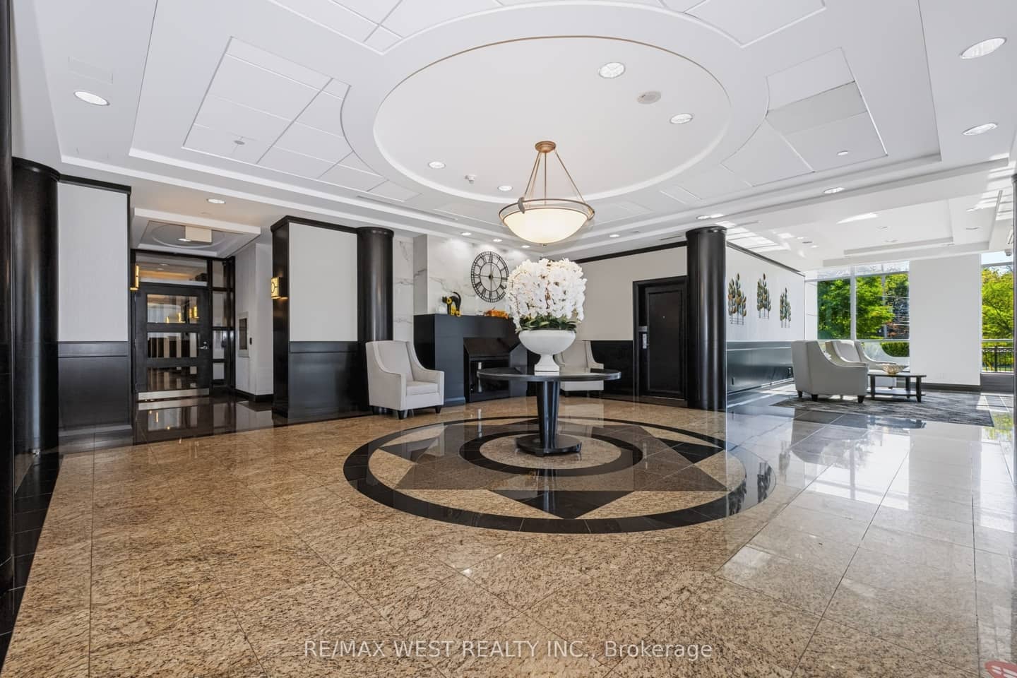 1403 Royal York Road 209, Toronto, ON M9P 0A1
