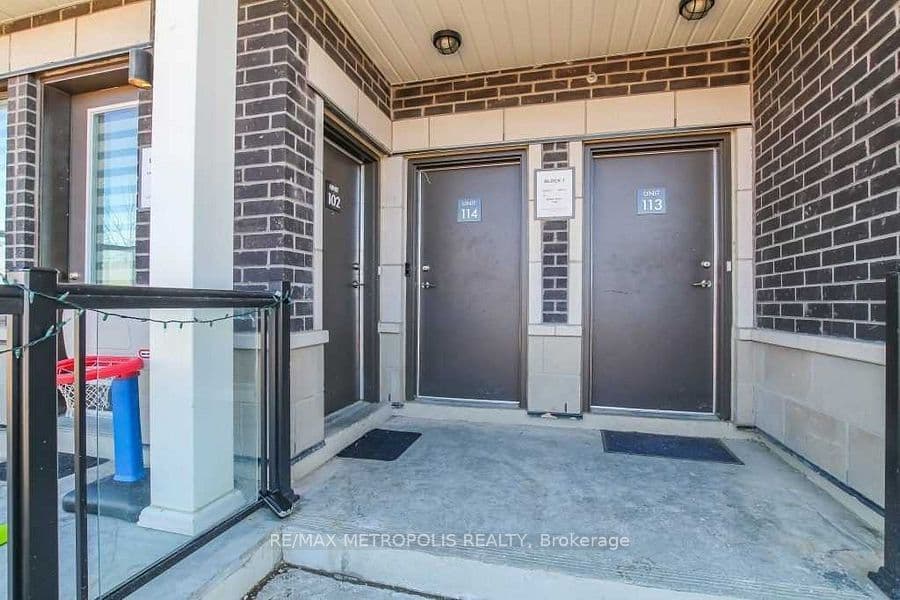 1711 PURE SPRINGS Boulevard 114, Pickering, ON L1X 0E3