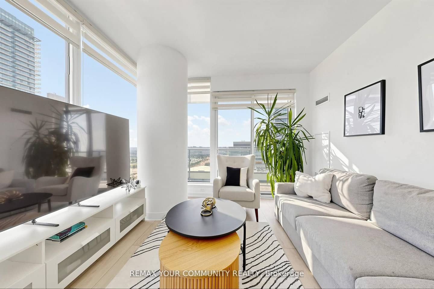 898 Portage Parkway 1503, Vaughan, ON L4K 0J6
