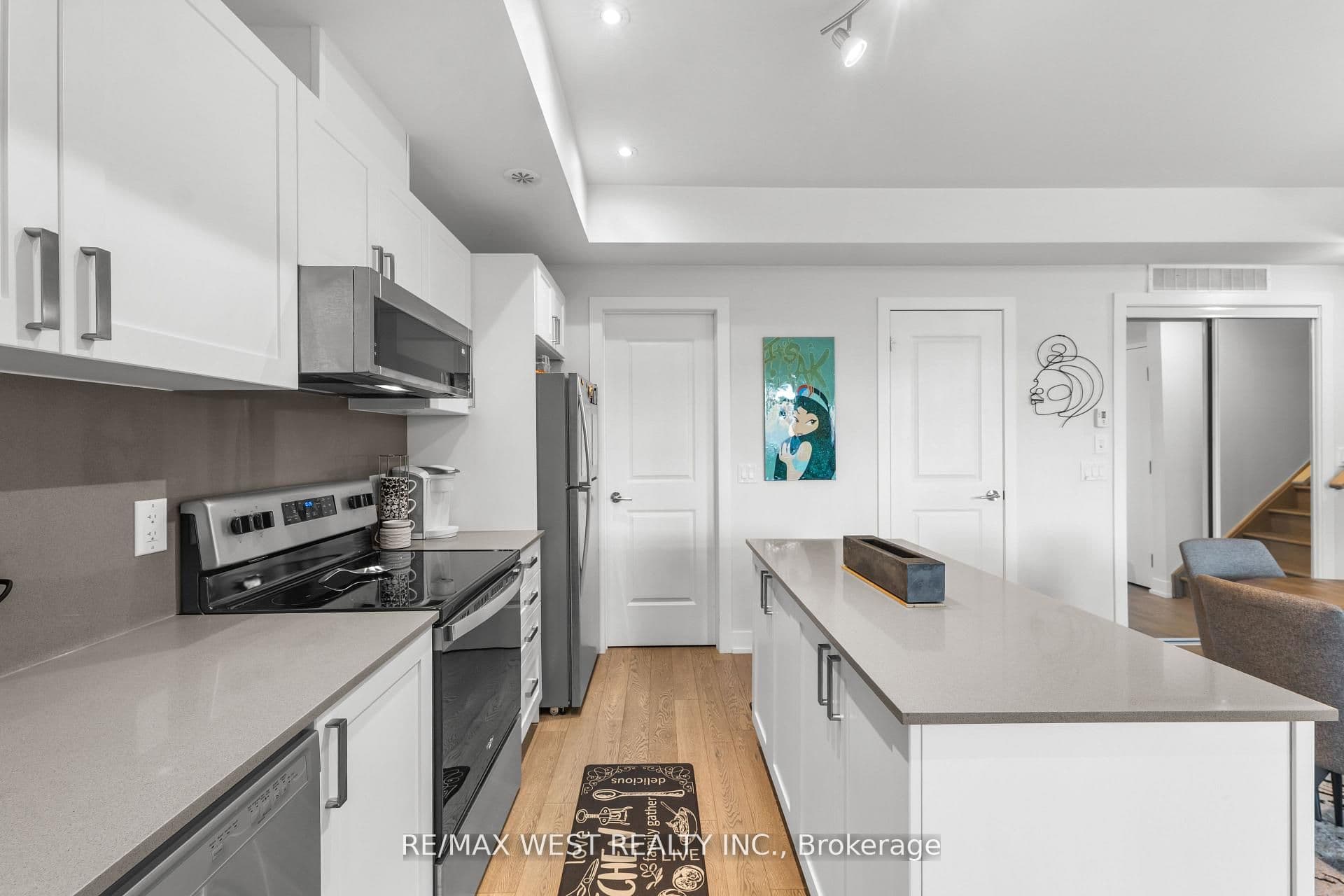 1062 Douglas McCurdy Common 225, Mississauga, ON L5G 0C6