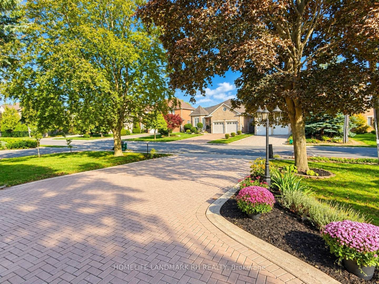 39 Oxford Street, Richmond Hill, ON L4C 4L6