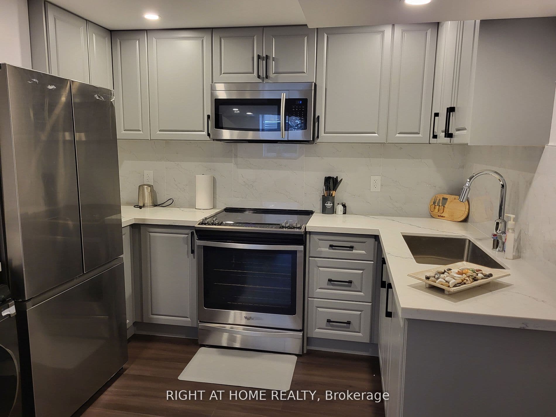 495 George Ryan Avenue BSMT, Oakville, ON L6H 0S5