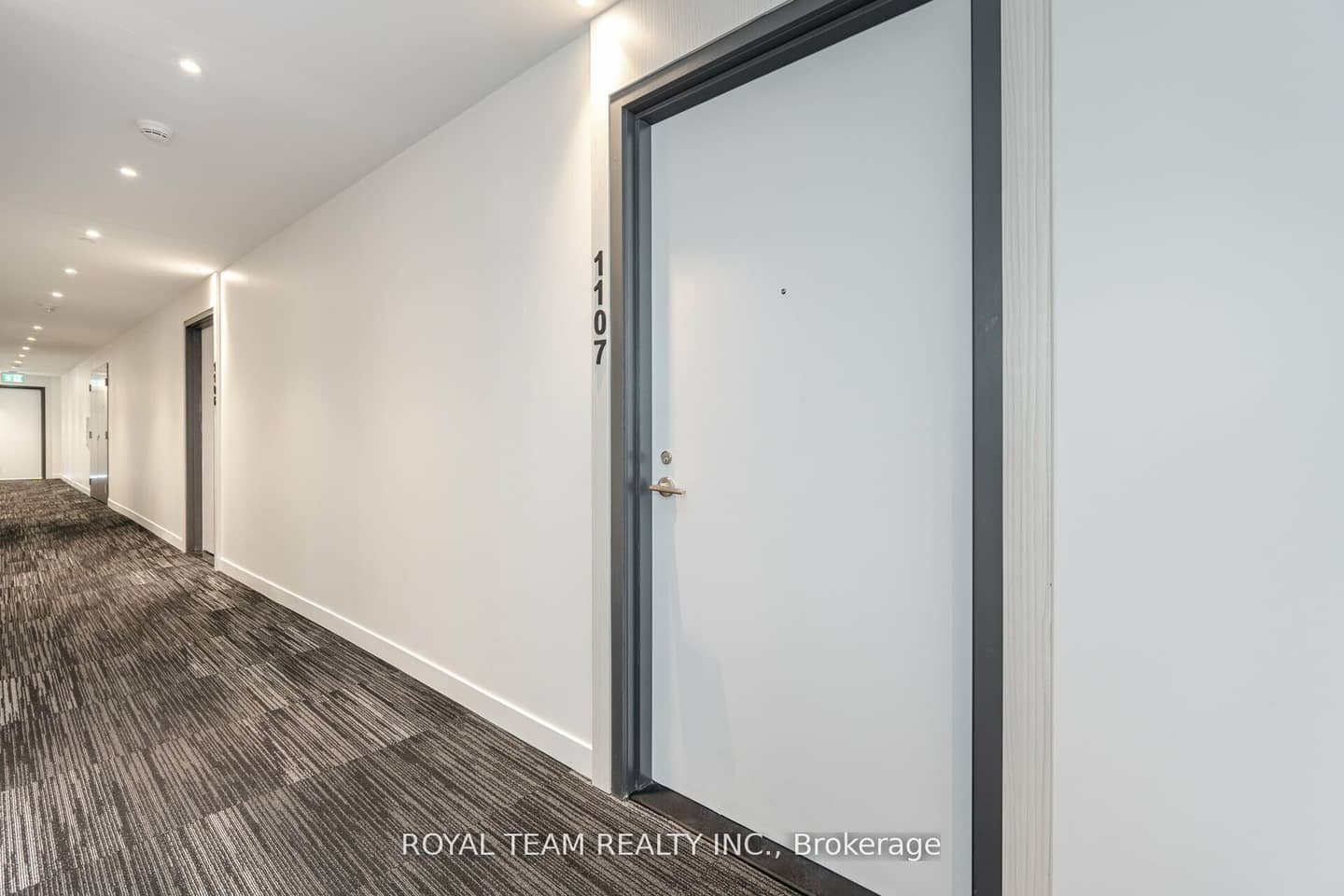 185 Alberta Avenue 1107, Toronto, ON M6C 0A5
