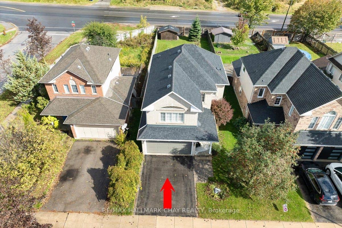 37 Joliette Place, Georgina, ON L4P 3Y9