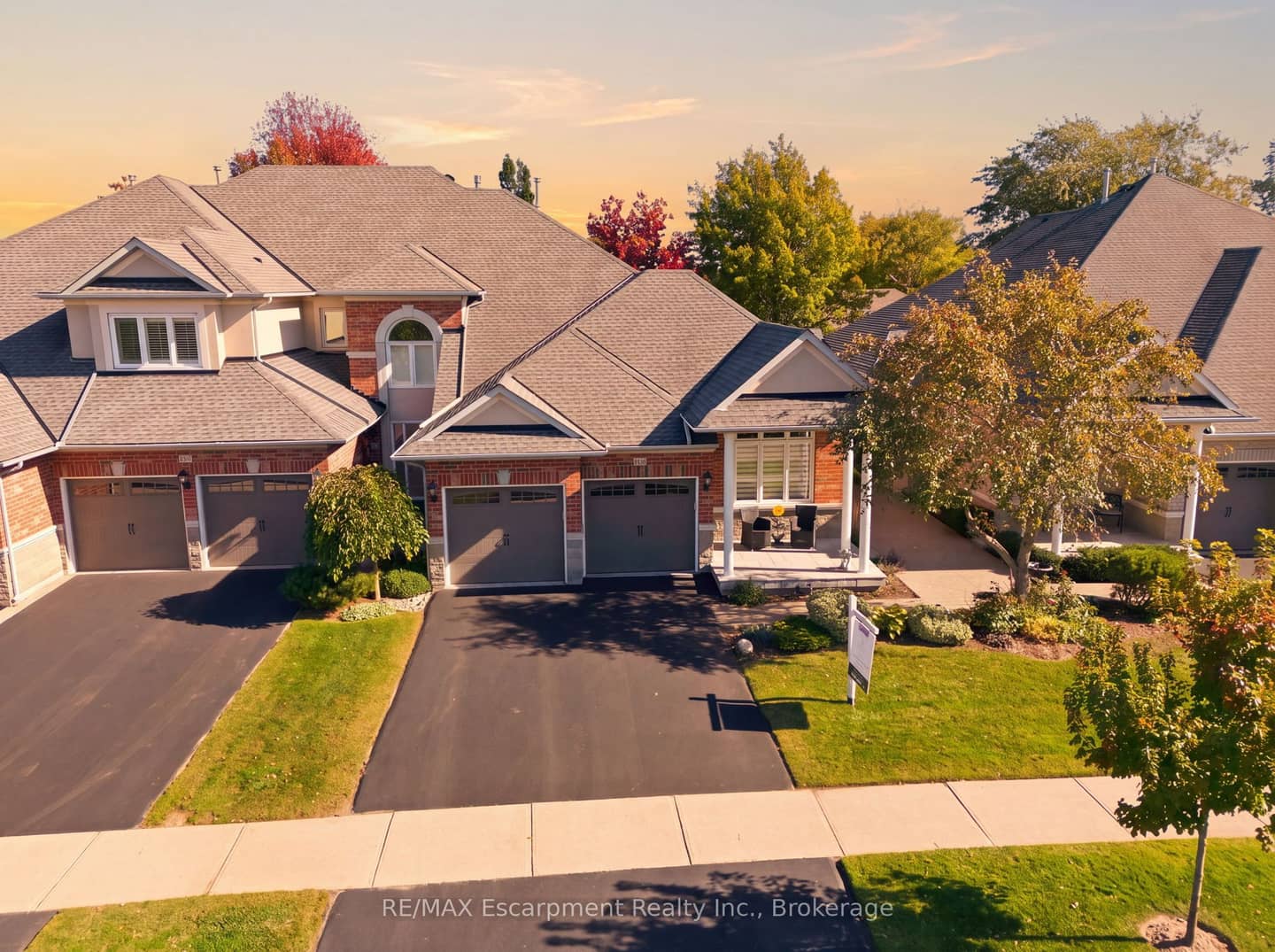 4155 STONEBRIDGE Crescent, Burlington, ON L7M 4N2