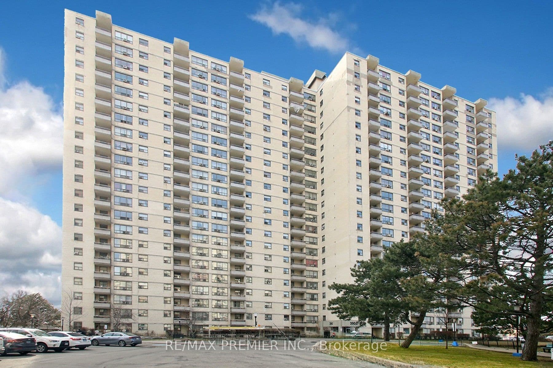 390 Dixon Road 1909, Toronto, ON M9R 1T4