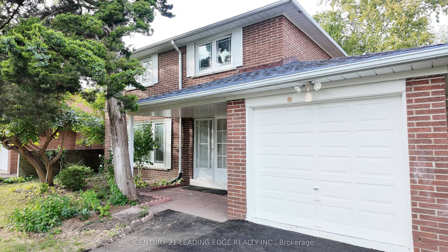 39 Waddington Crescent, Toronto, ON M2J 2Z9
