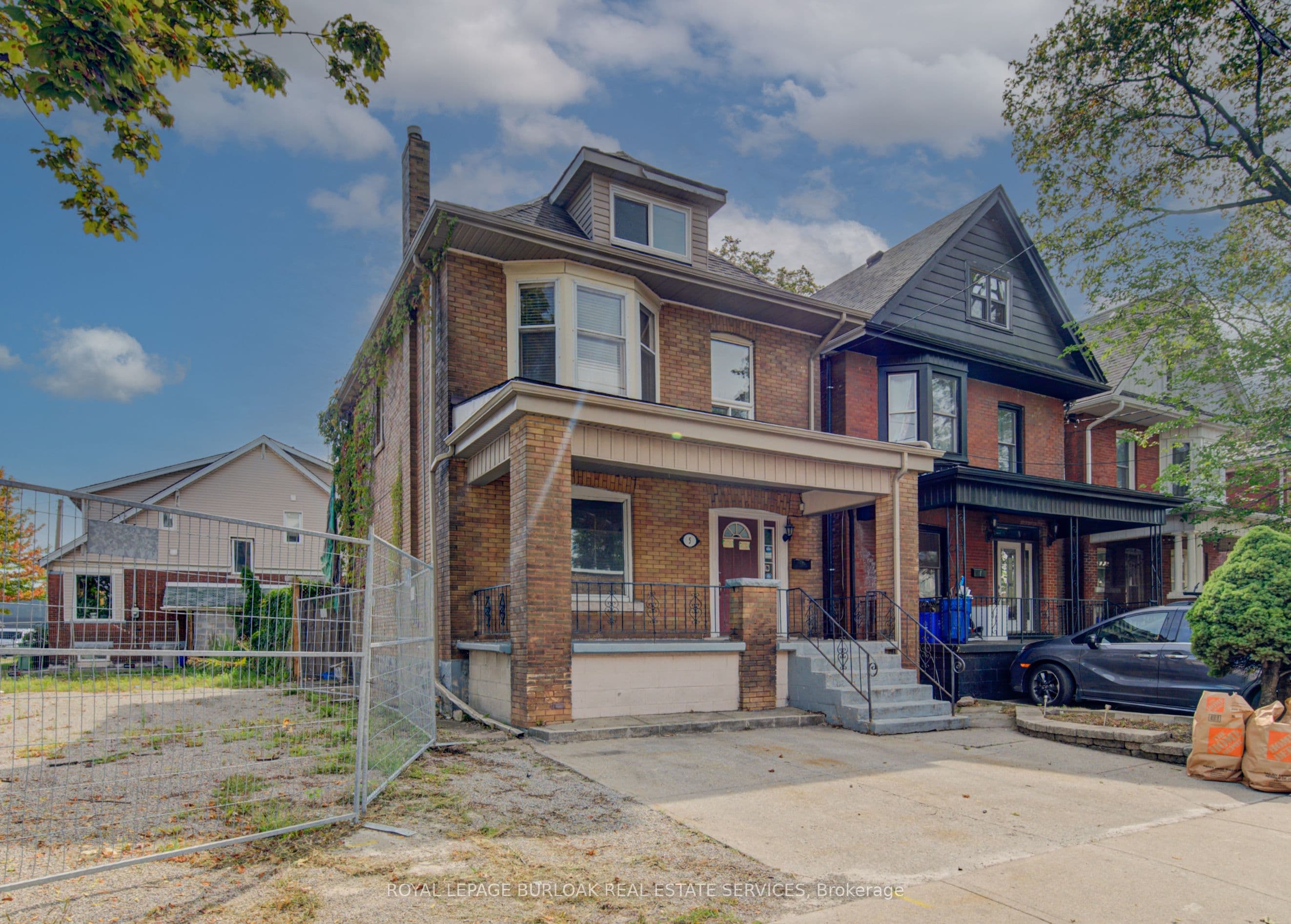 5 Barnesdale Avenue, Hamilton, ON L8M 2V1