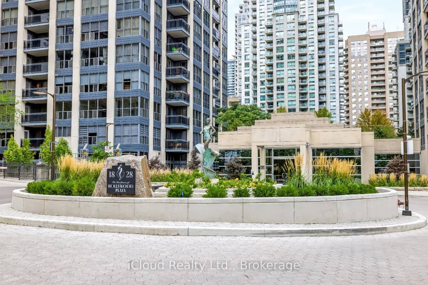 18 Hollywood Avenue 800, Toronto, ON M2N 6P5