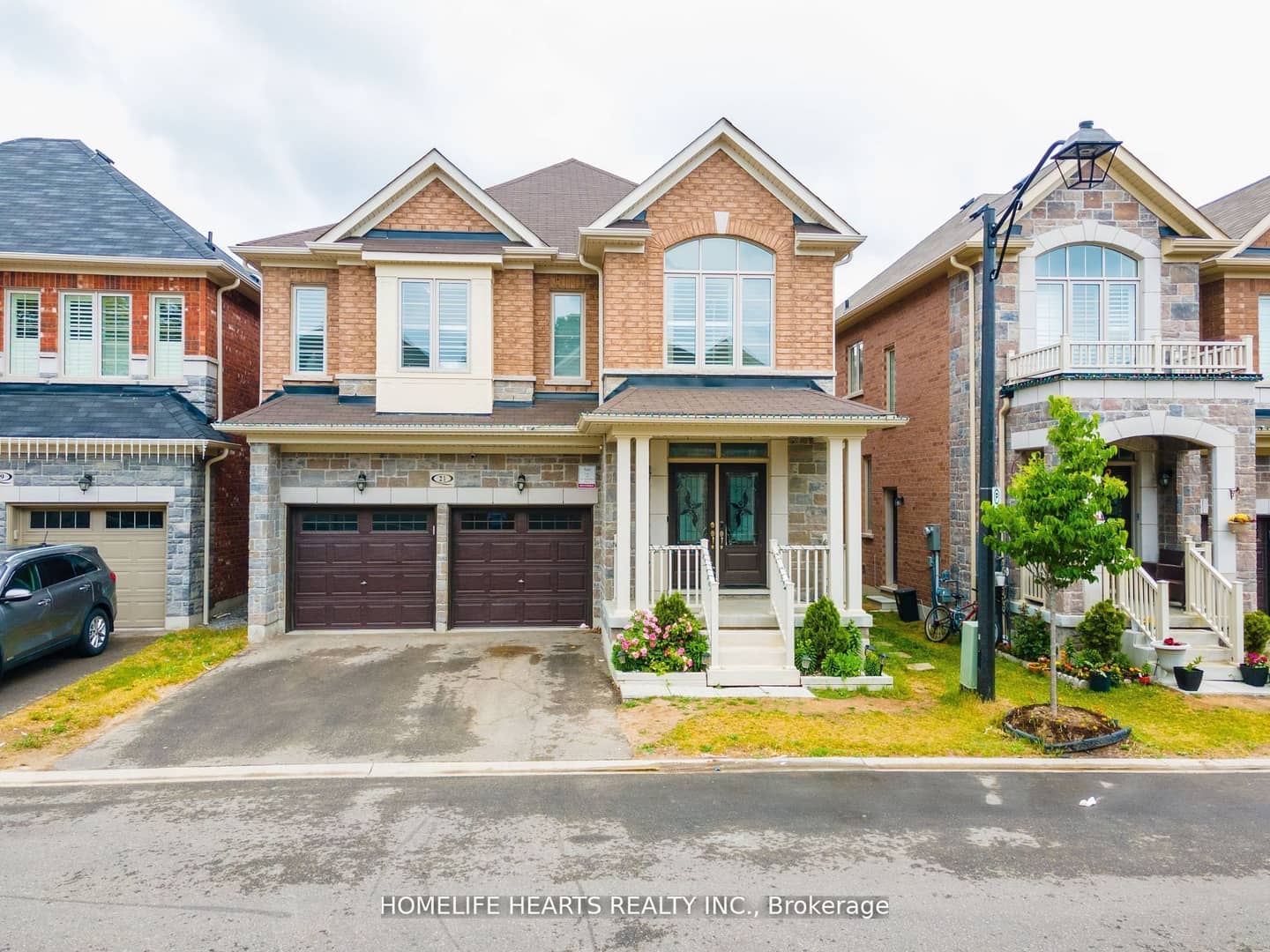 21 Hassard Short Lane, Ajax, ON L1S 0G4