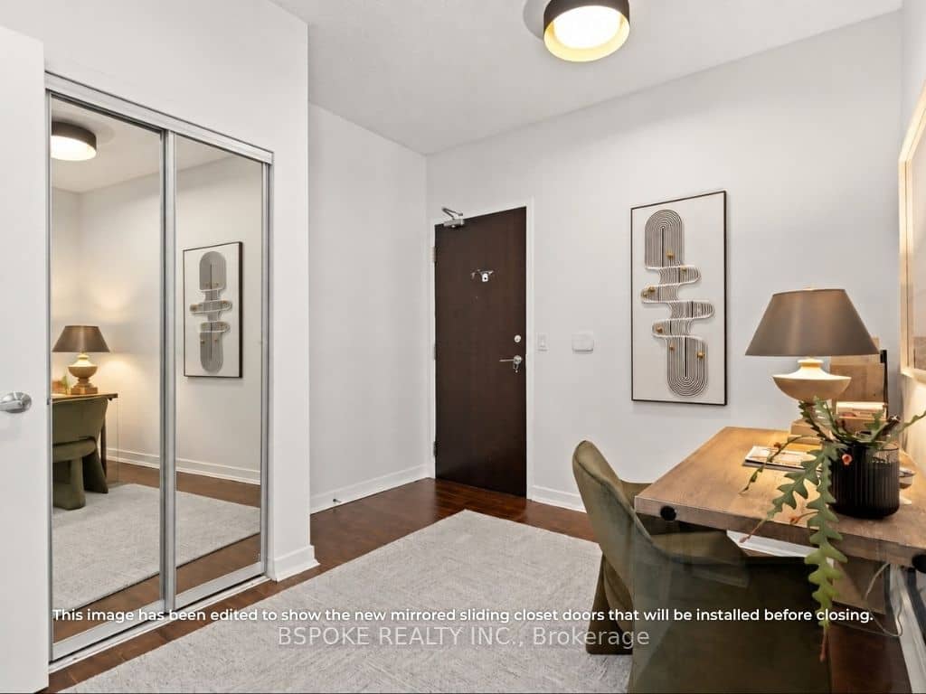 38 Dan Leckie Way 2207, Toronto, ON M5V 2V6