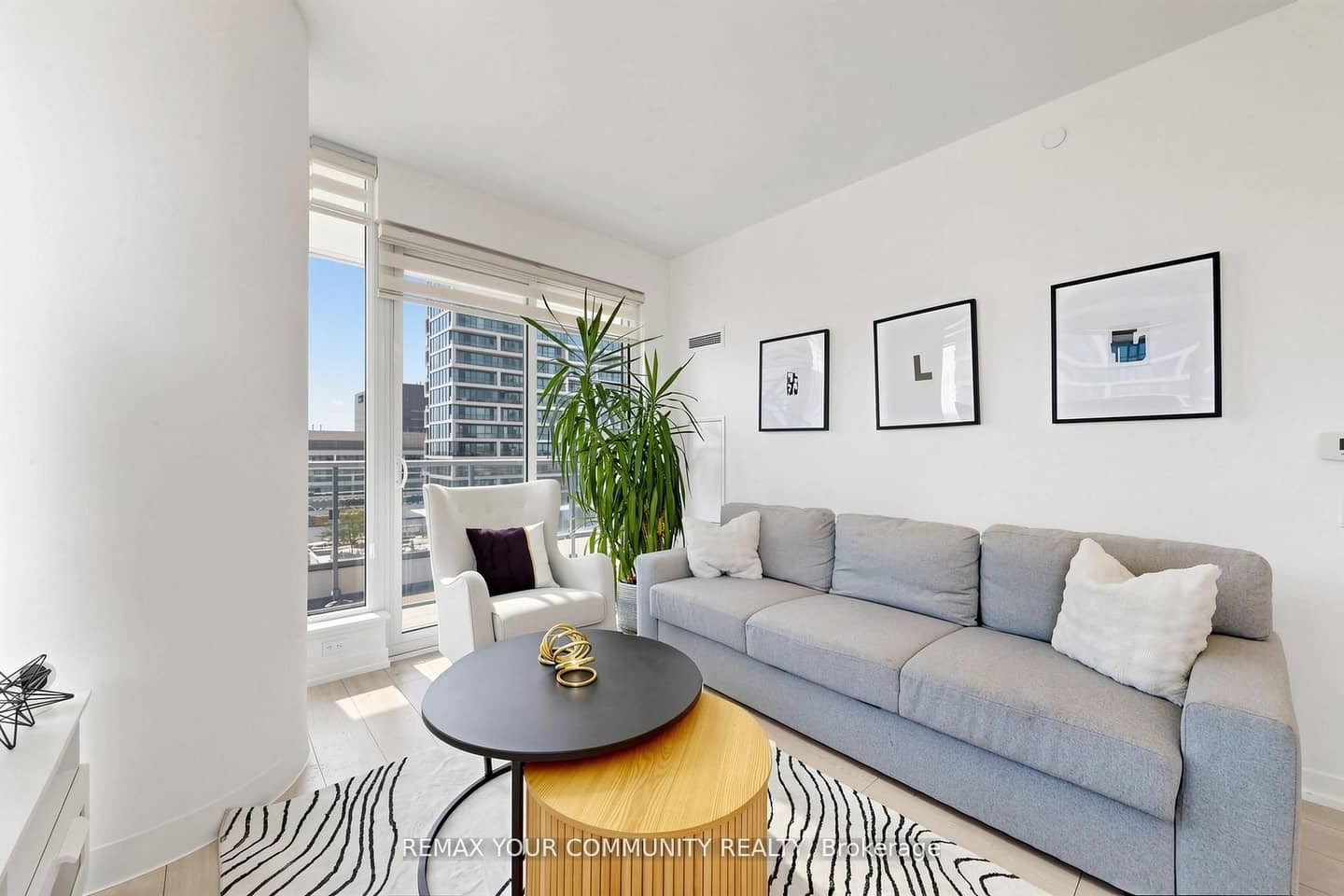 898 Portage Parkway 1503, Vaughan, ON L4K 0J6