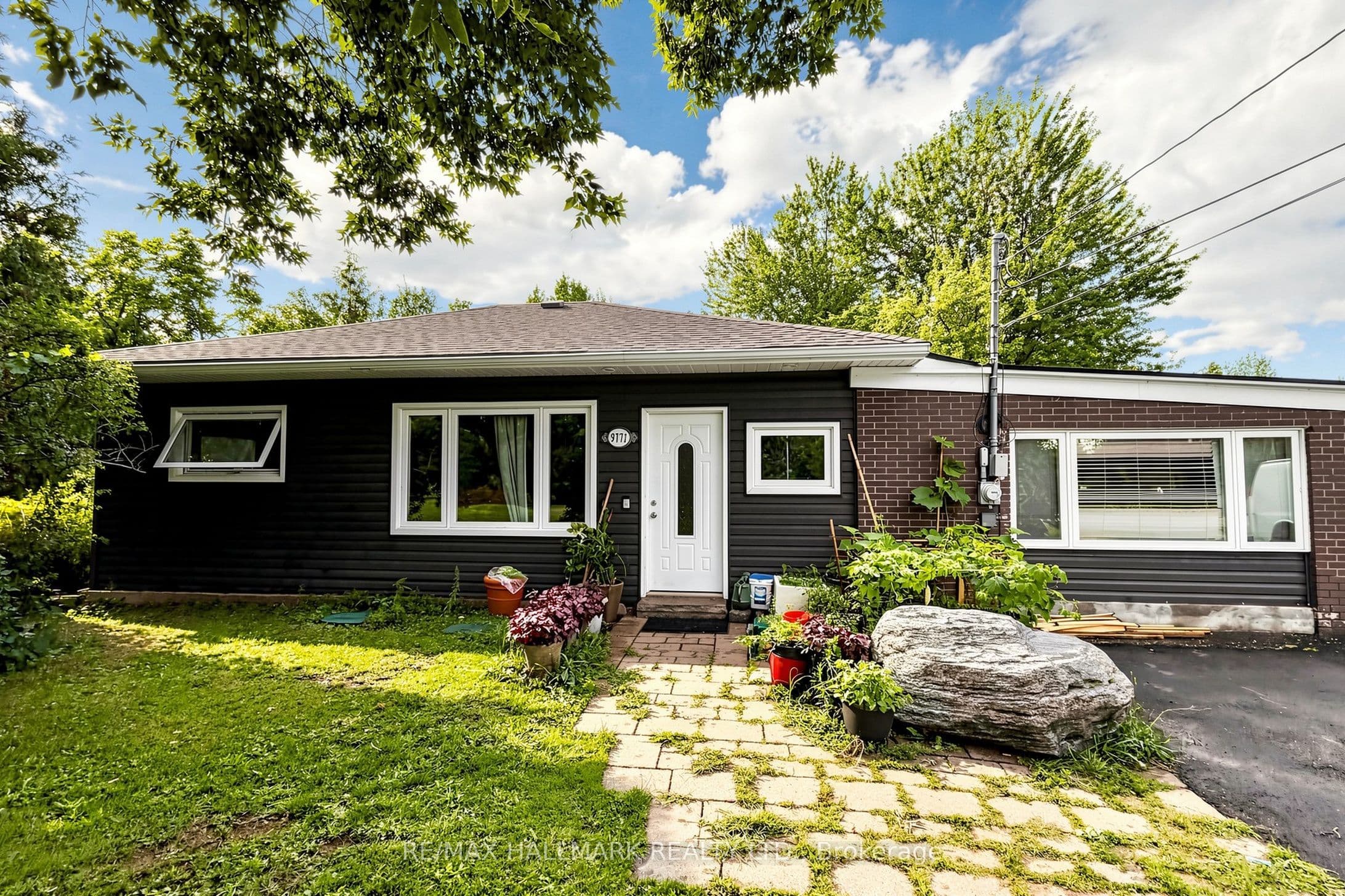 9771 Beachwood Road, Collingwood, ON L9Y 3Z1