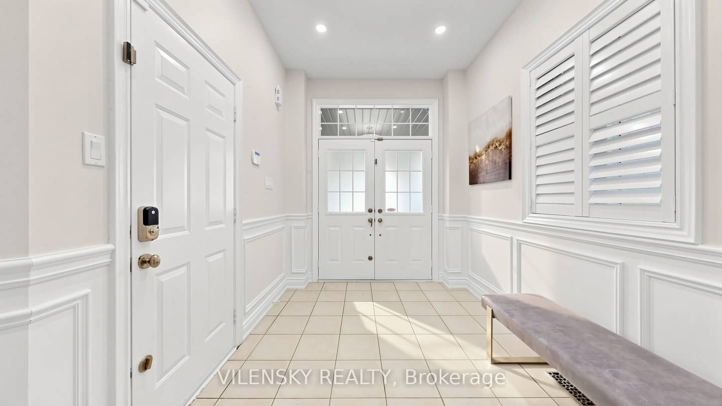 464 Apple Blossom Drive, Vaughan, ON L4J 9A2