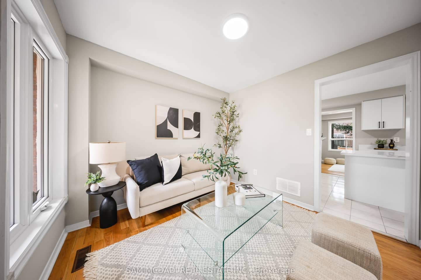 3847 Densbury Drive, Mississauga, ON L5N 6Z3