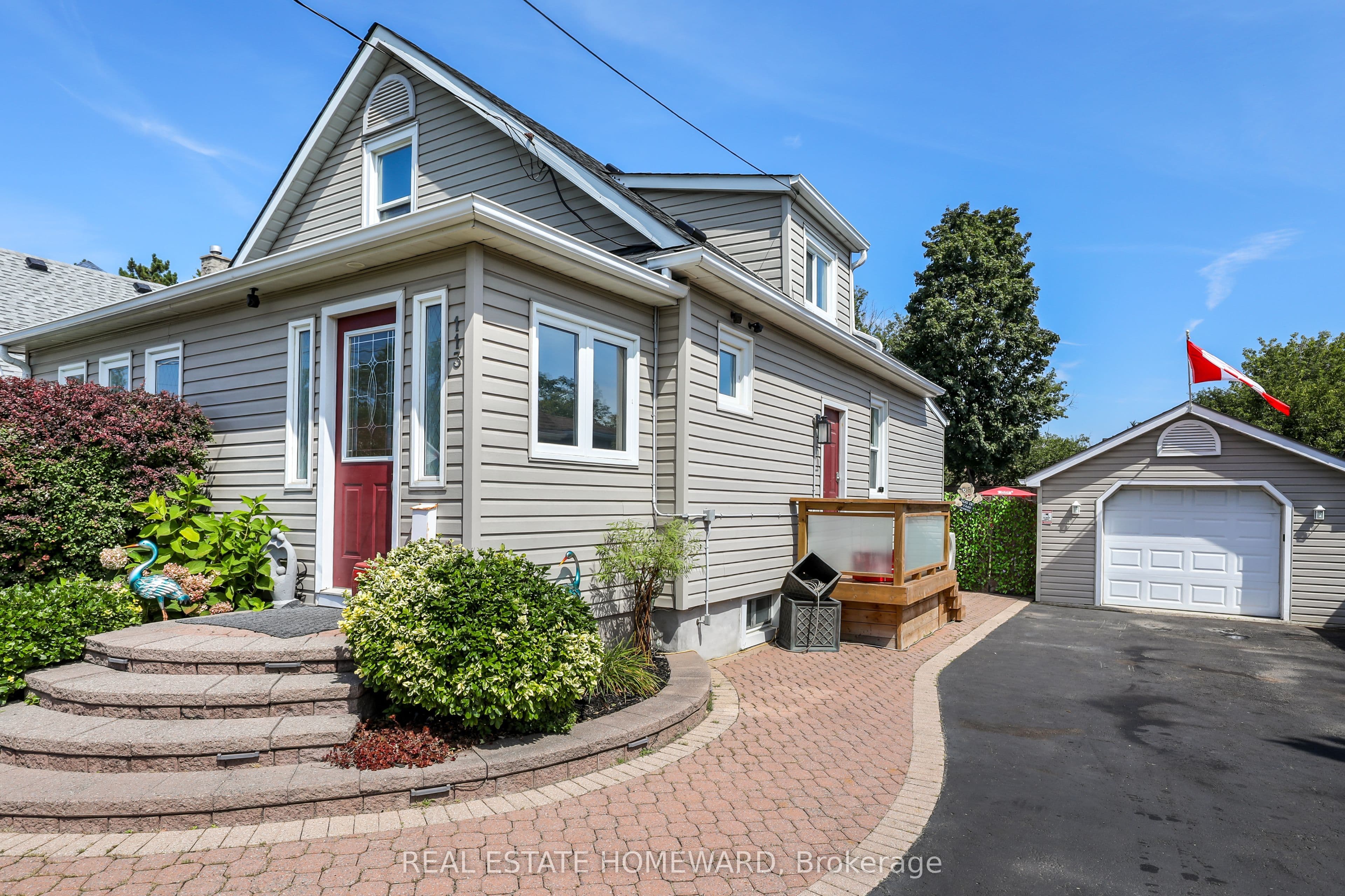 113 Gibbons Street, Oshawa, ON L1J 4Y1