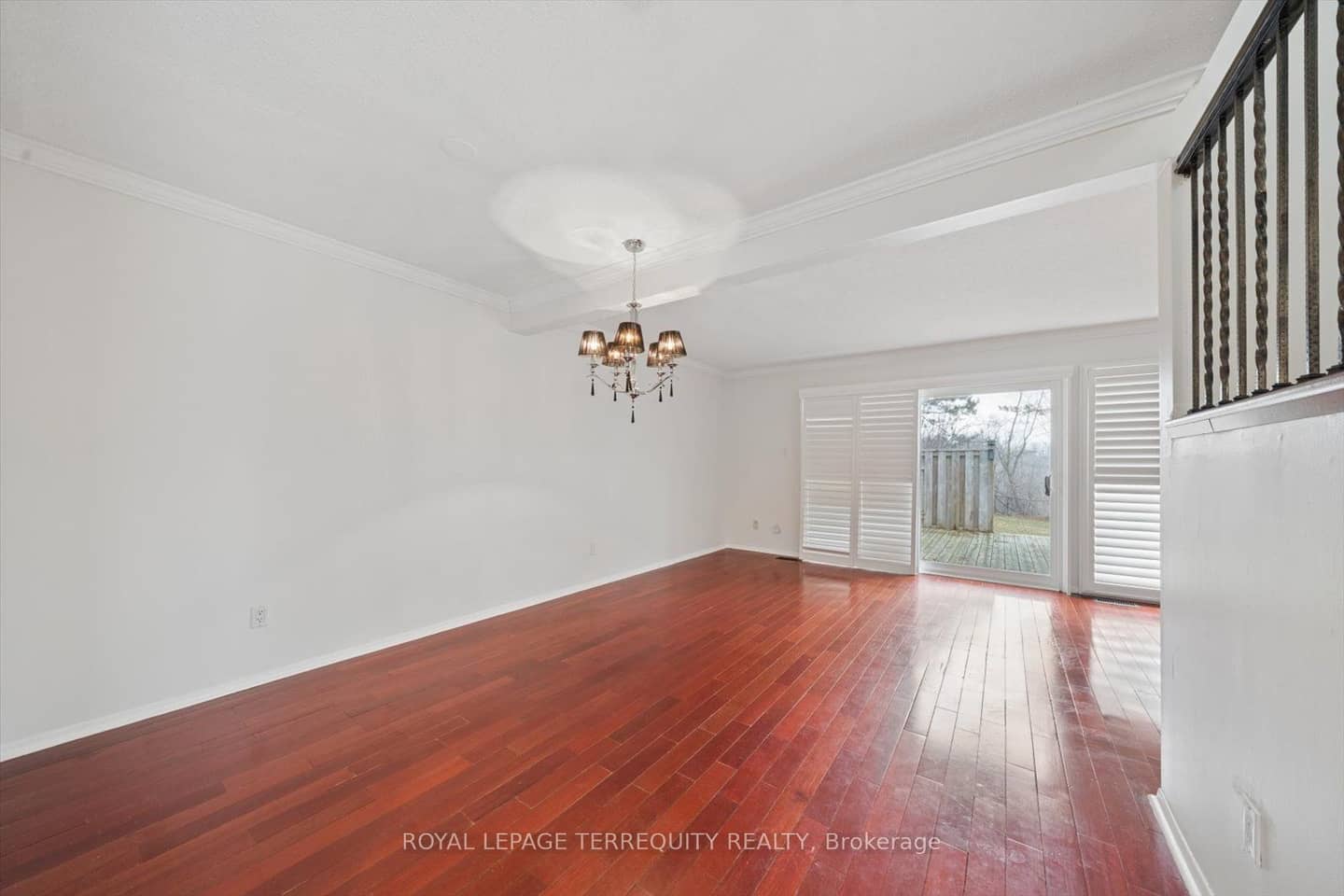 1825 Hyde Mill Crescent, Mississauga, ON L5N 0A7