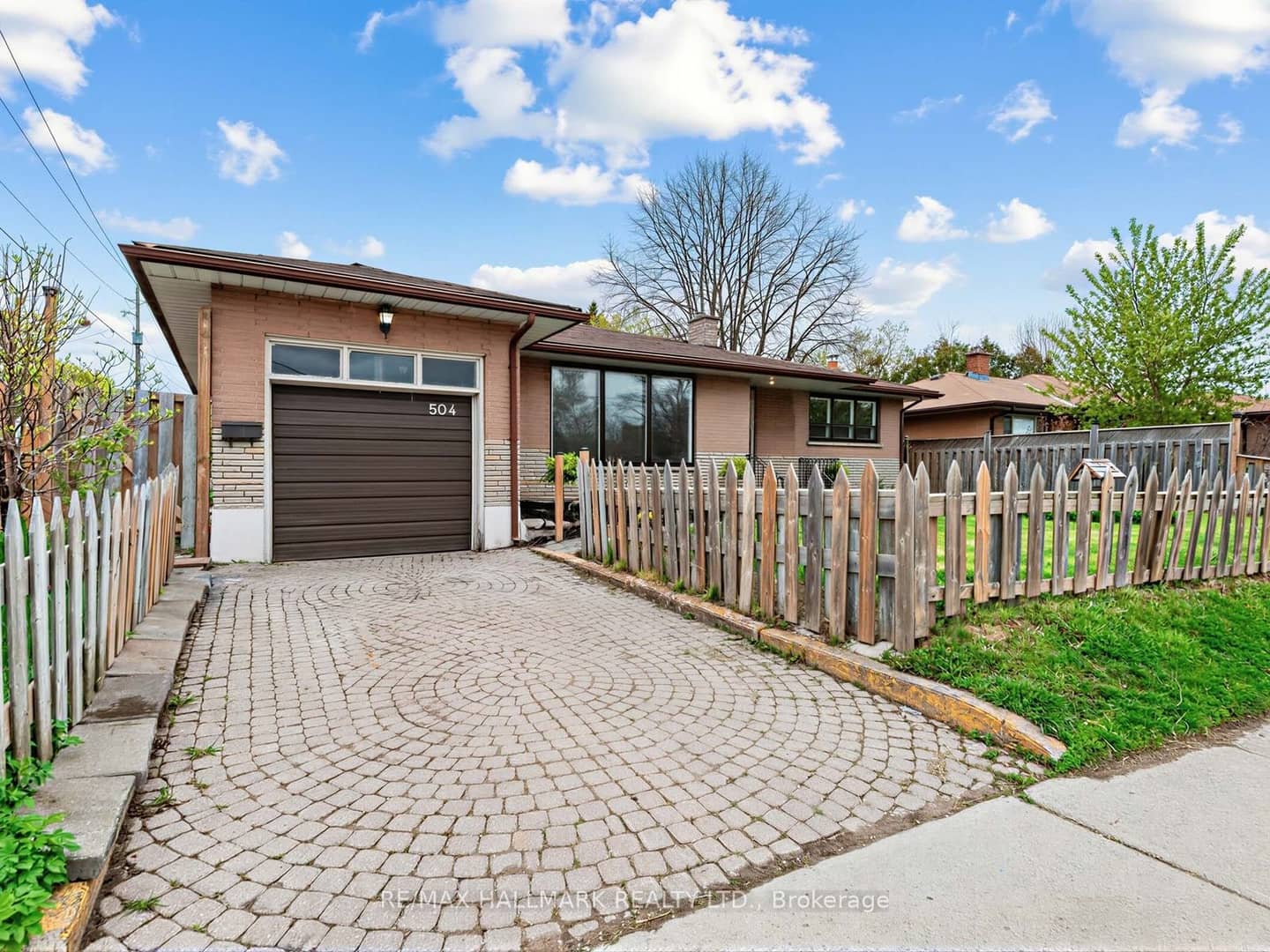 504 Wilson Road S, Oshawa, ON L1H 6C9