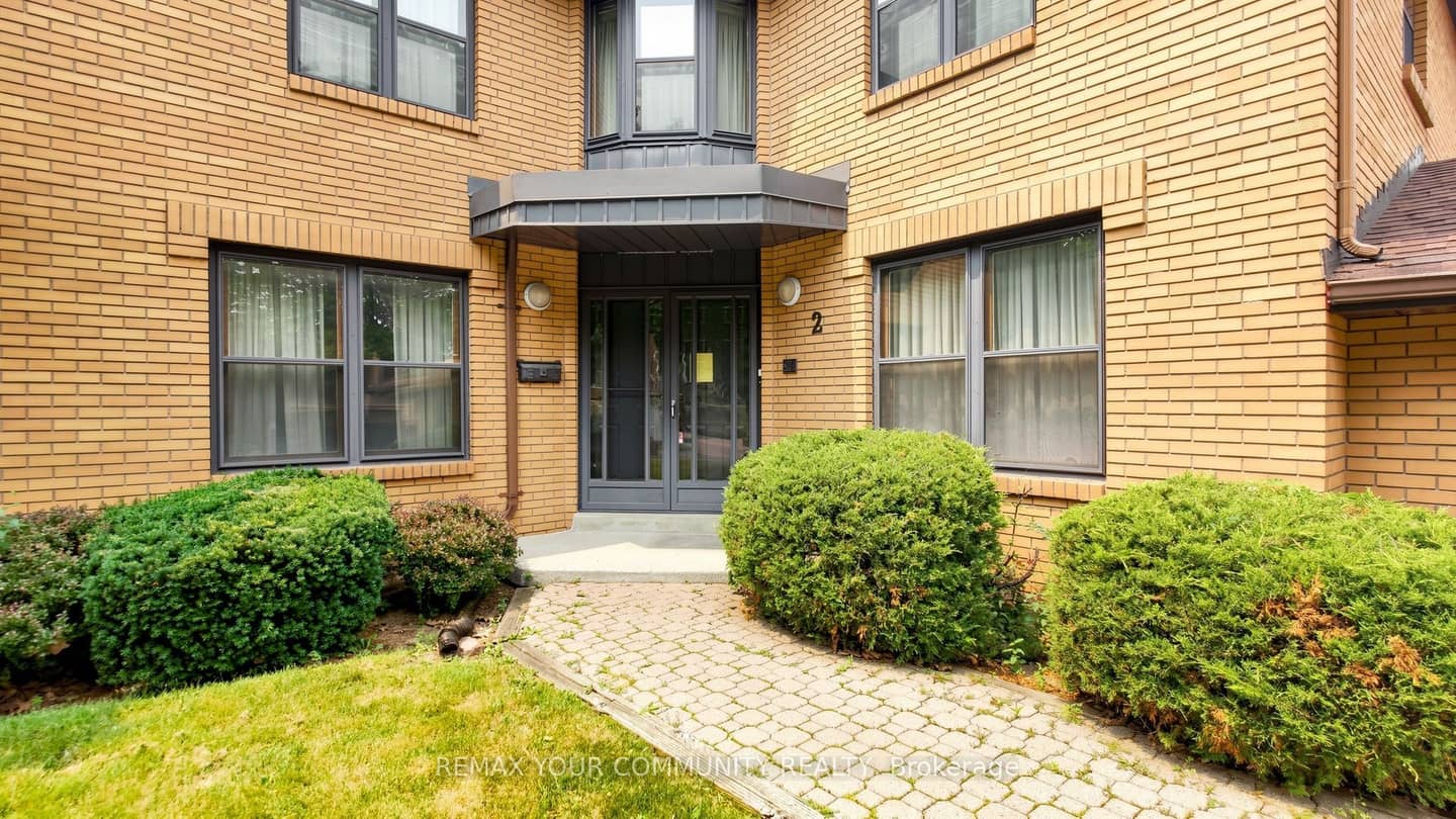 2 Trimontium Crescent, Toronto, ON M4C 5N7