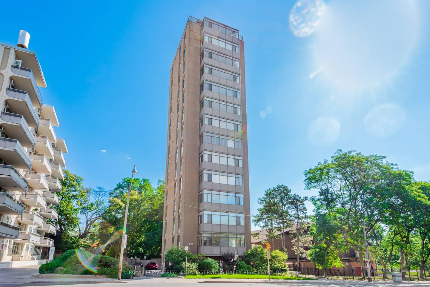 423 Avenue Road 8, Toronto, ON M4V 2H7
