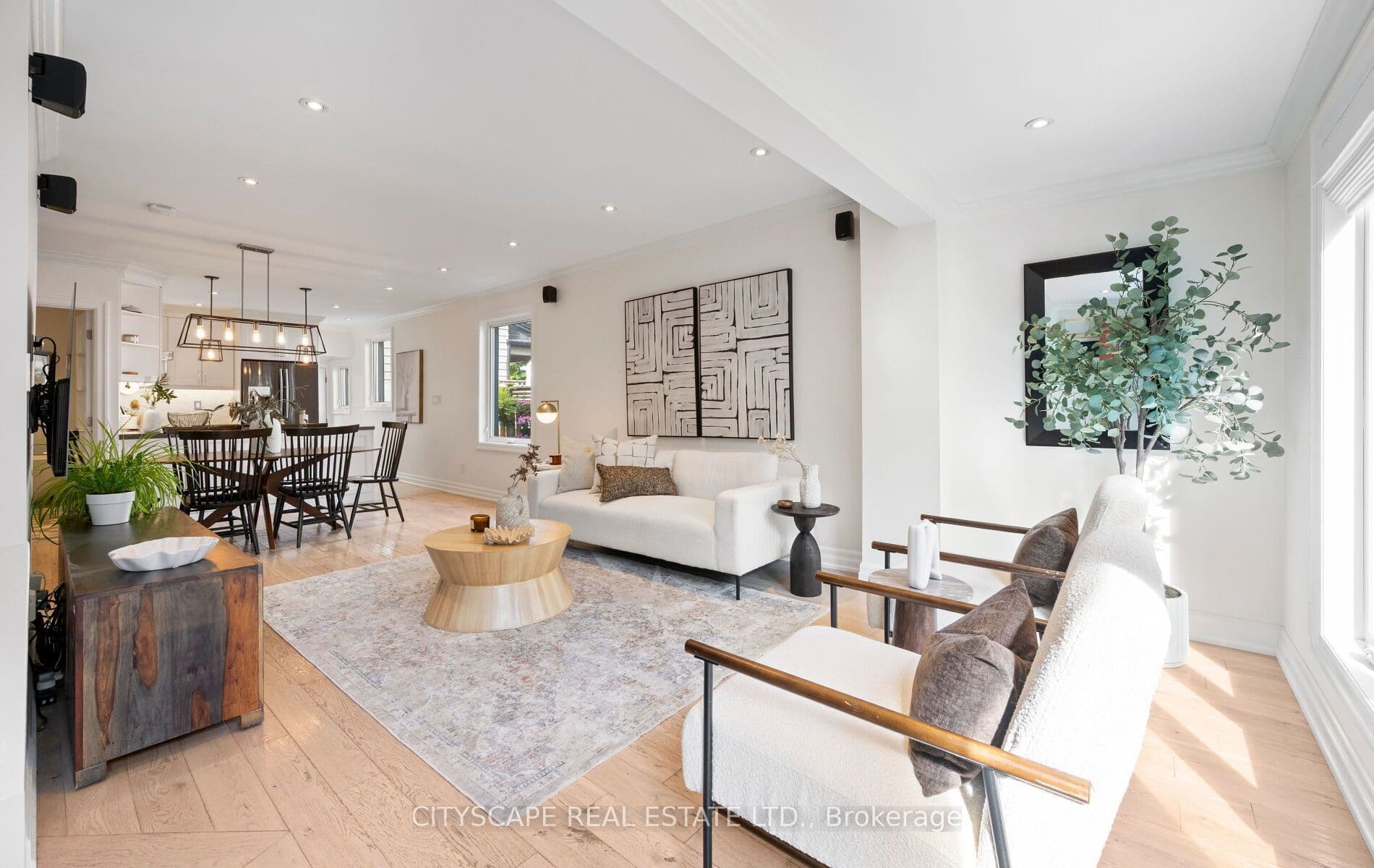 48 Golfview Avenue, Toronto, ON M4E 2K1