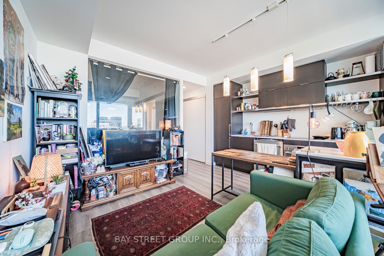 197 Yonge Street 2204, Toronto, ON M5B 0C1