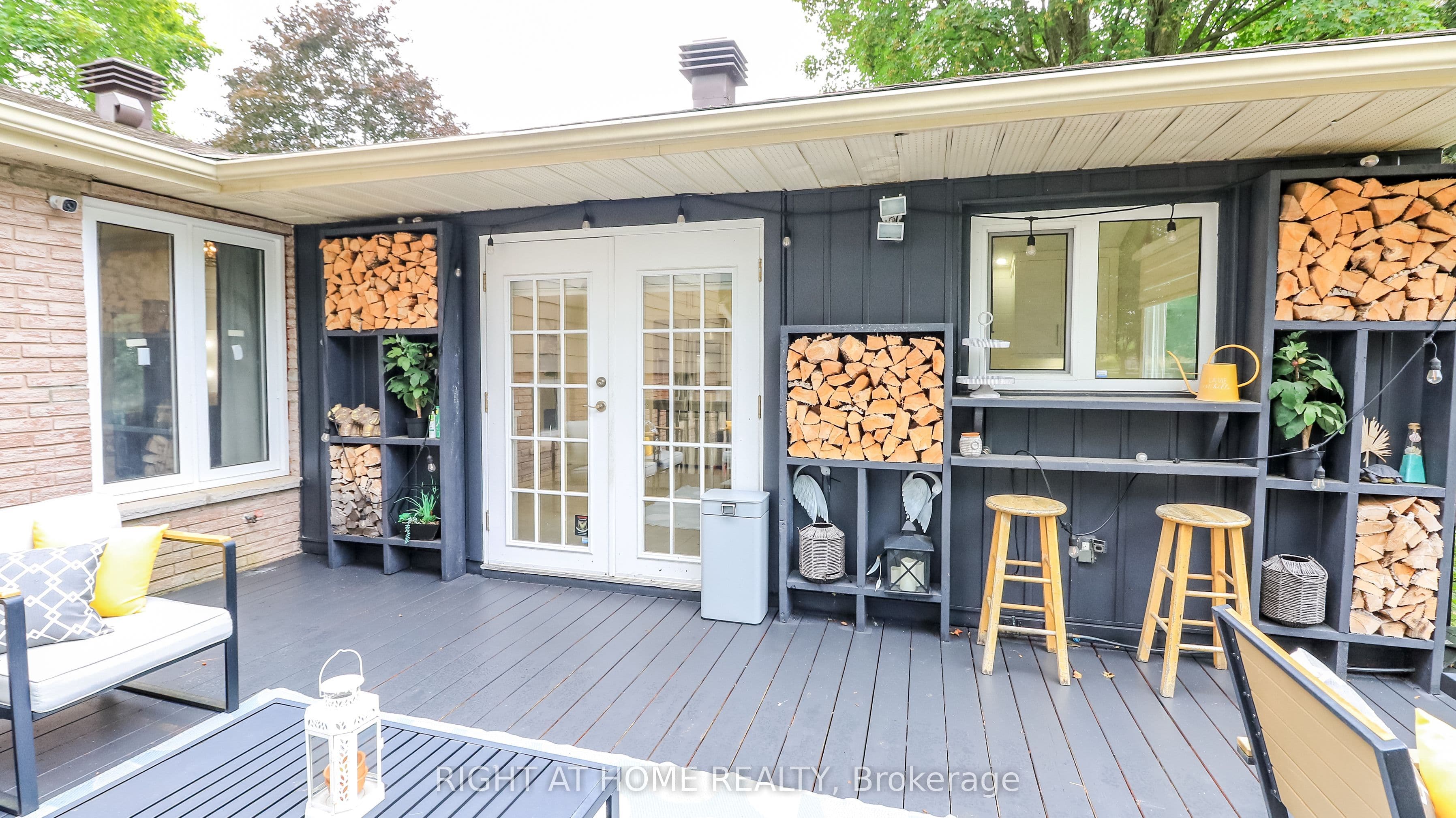 8 Sunset Street, East Gwillimbury, ON L9N 1H4