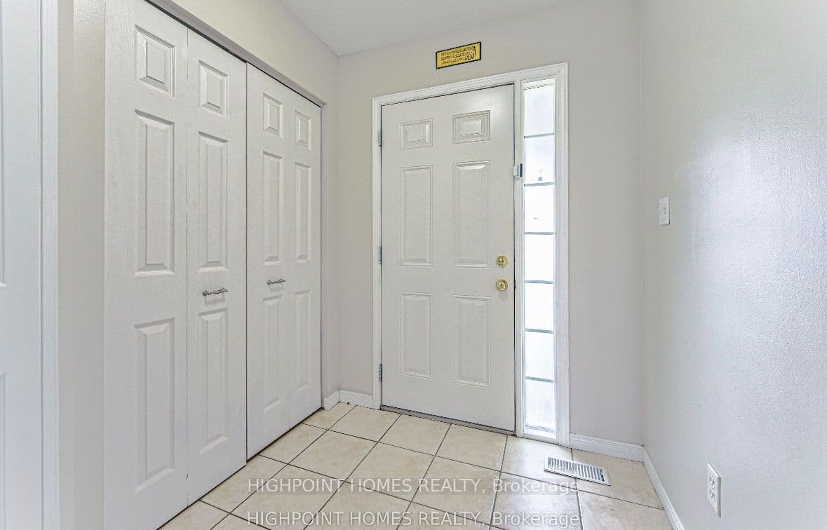 58 Hasler Crescent, Guelph, ON N1L 0A3