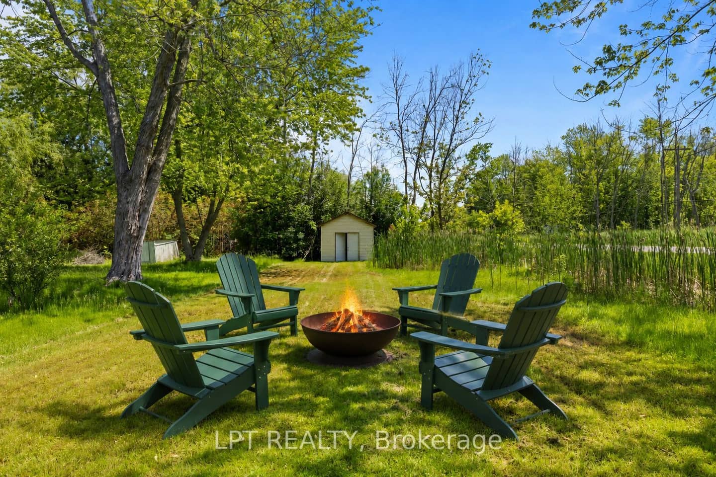 815 Paradise Drive, Georgina, ON L0E 1S0