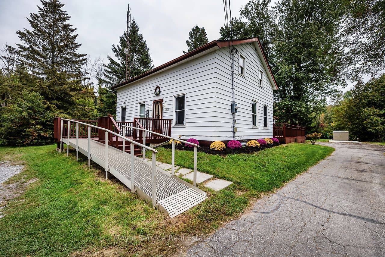 4045 Highway 2, Clarington, ON L1B 0R4