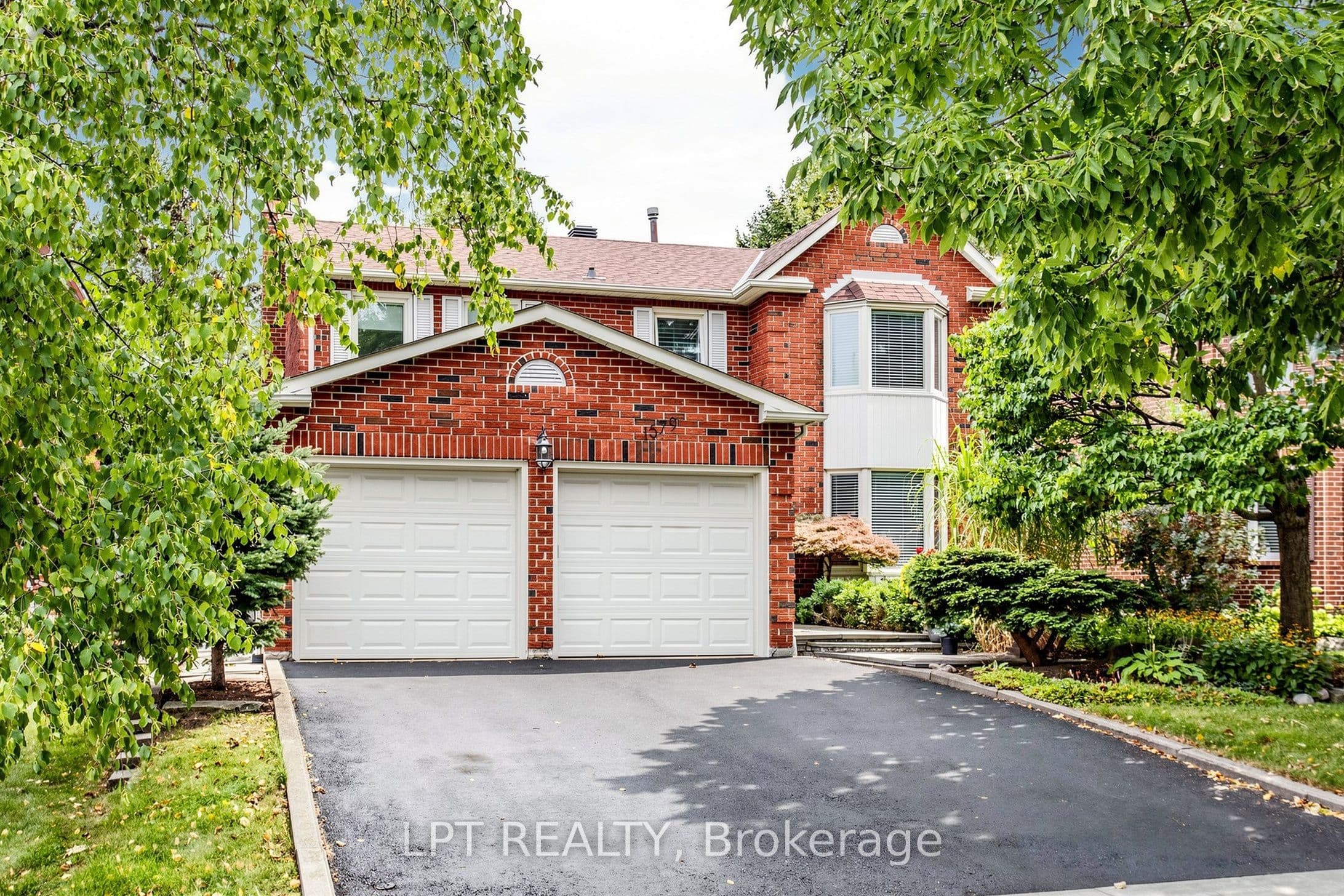 1579 Lovelady Crescent, Mississauga, ON L4W 2Y9