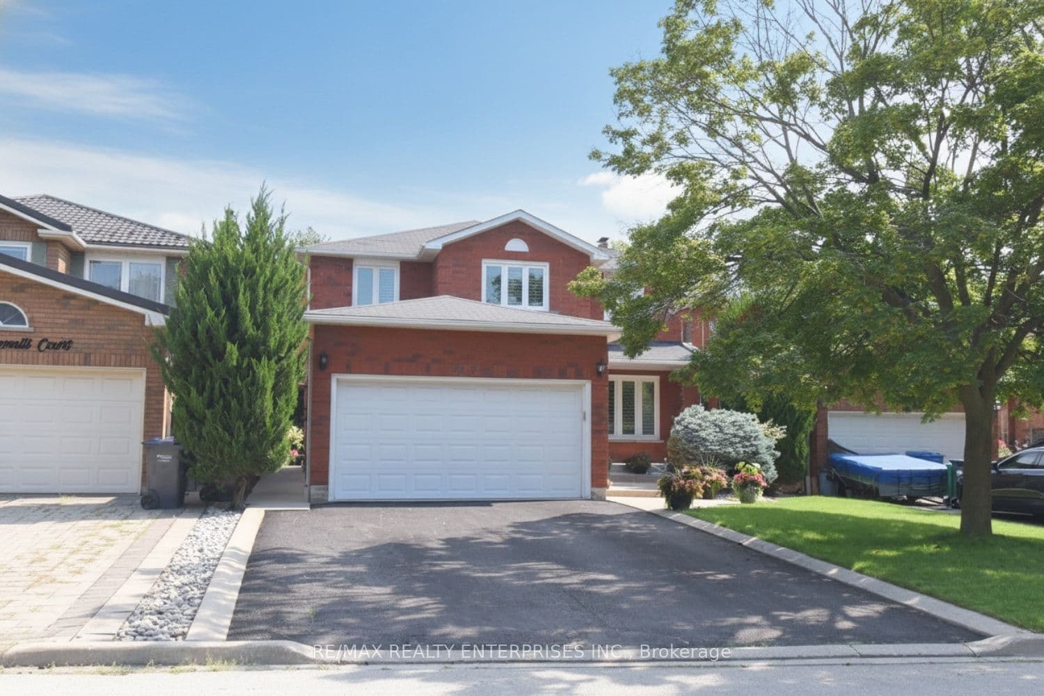 4473 Stonemill Court, Mississauga, ON L5V 1E5