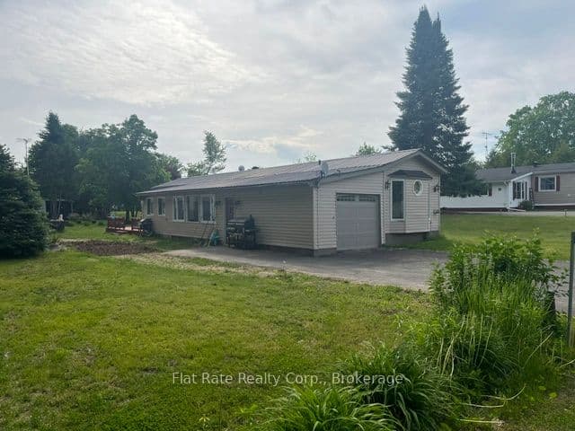 65 Chandos Street, Havelock-Belmont-Methuen, ON K0L 1Z0