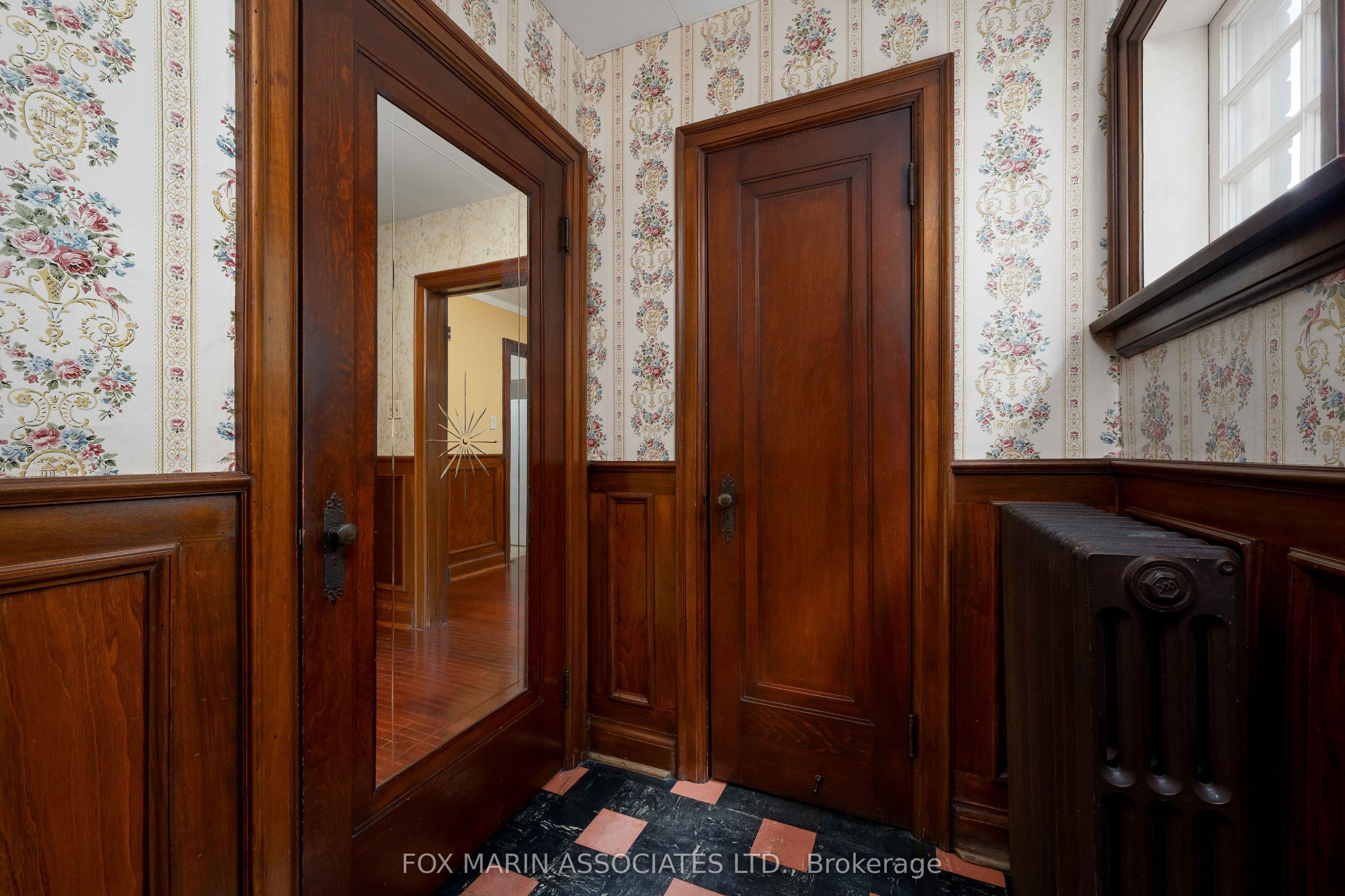 26 Claxton Boulevard, Toronto, ON M6C 1L8