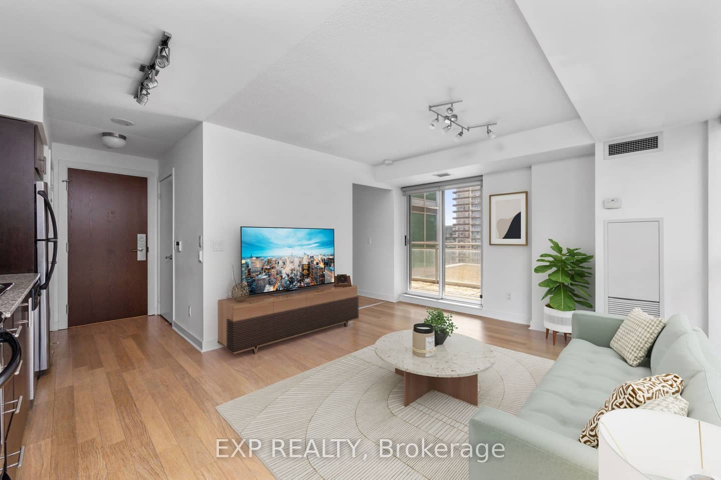 80 Western Battery Road 712, Toronto, ON M6K 3S1