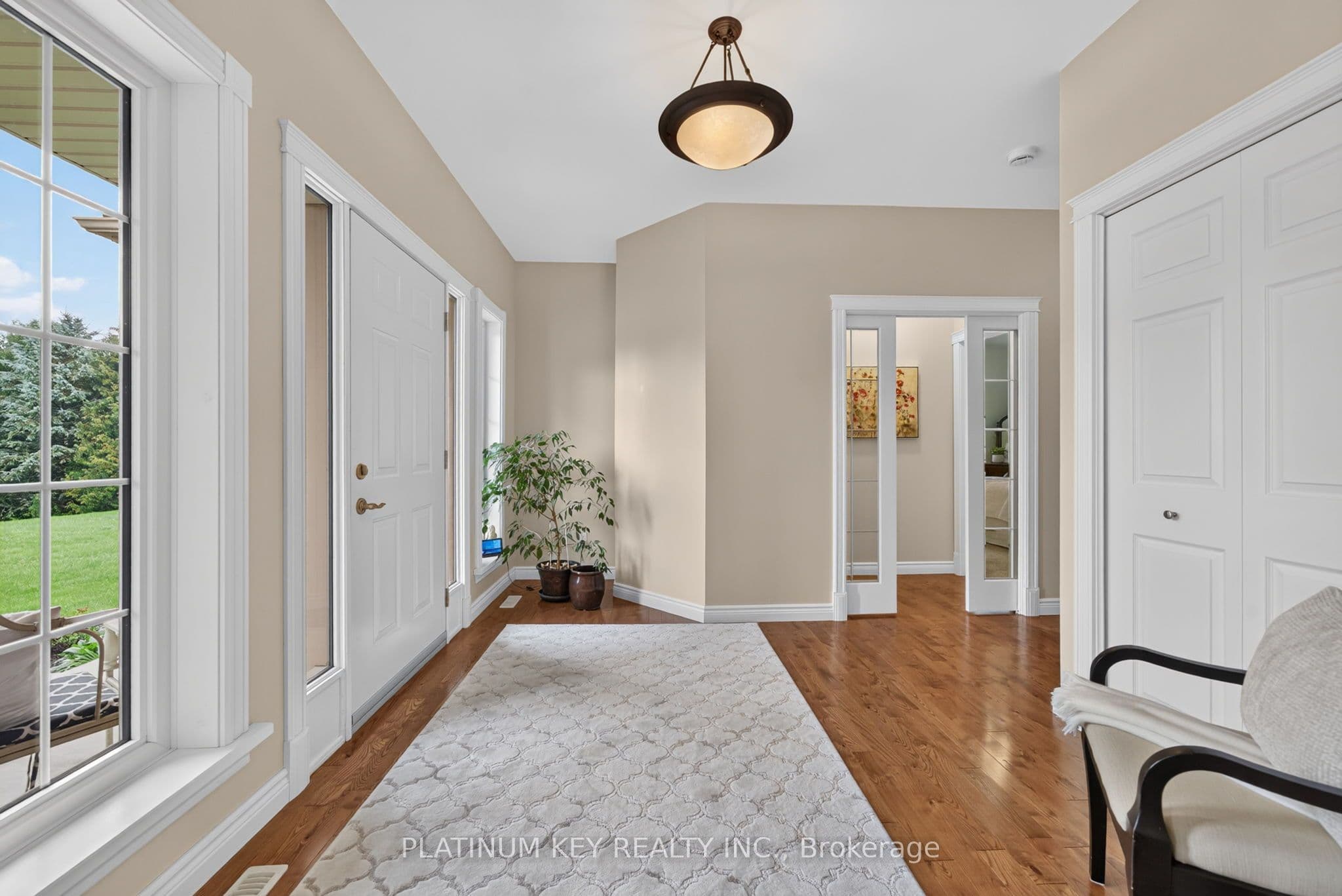 653 Peter Street, Strathroy-Caradoc, ON N0L 1T0