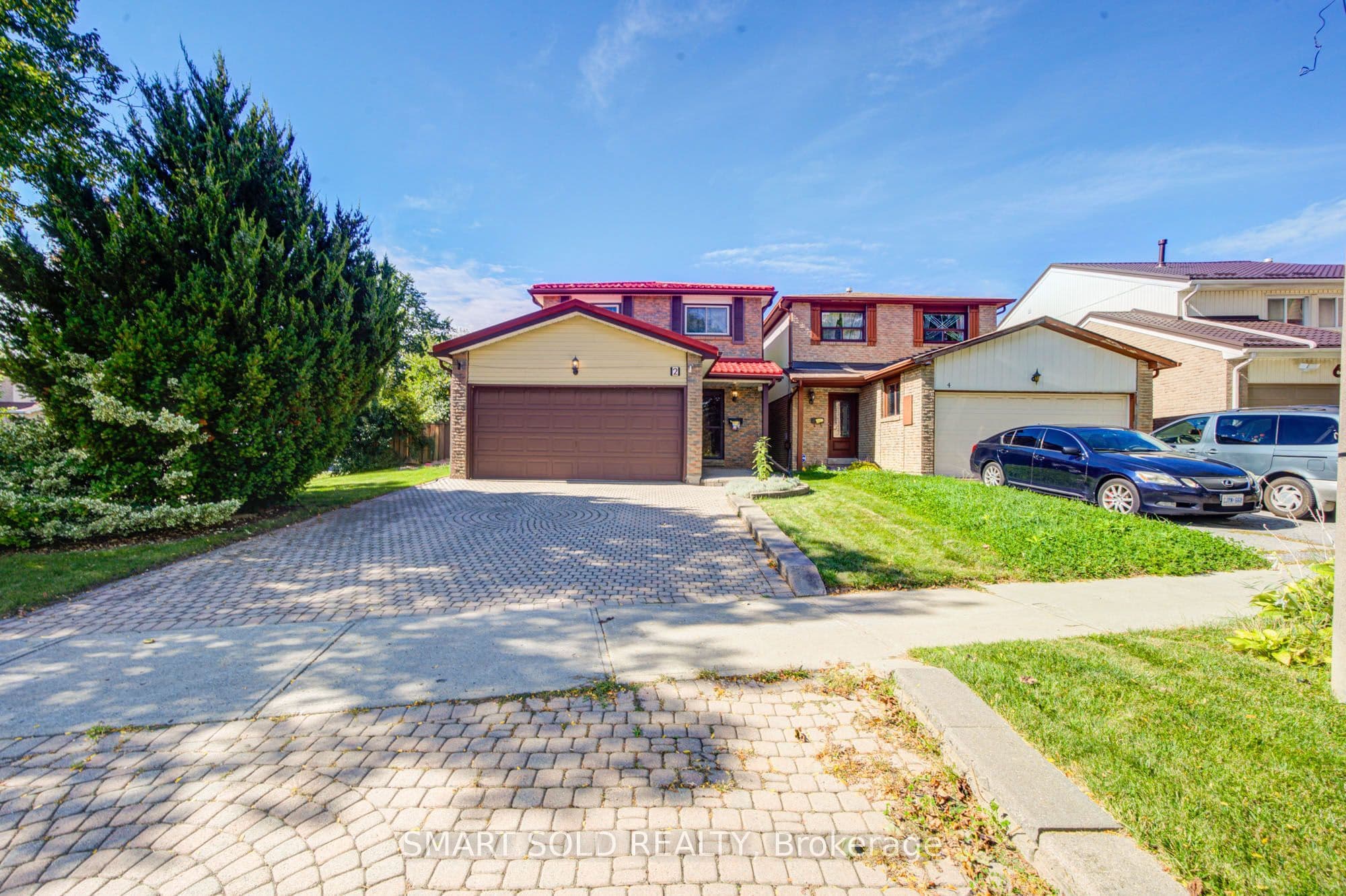 2 Croach Crescent, Toronto, ON M1S 4J1