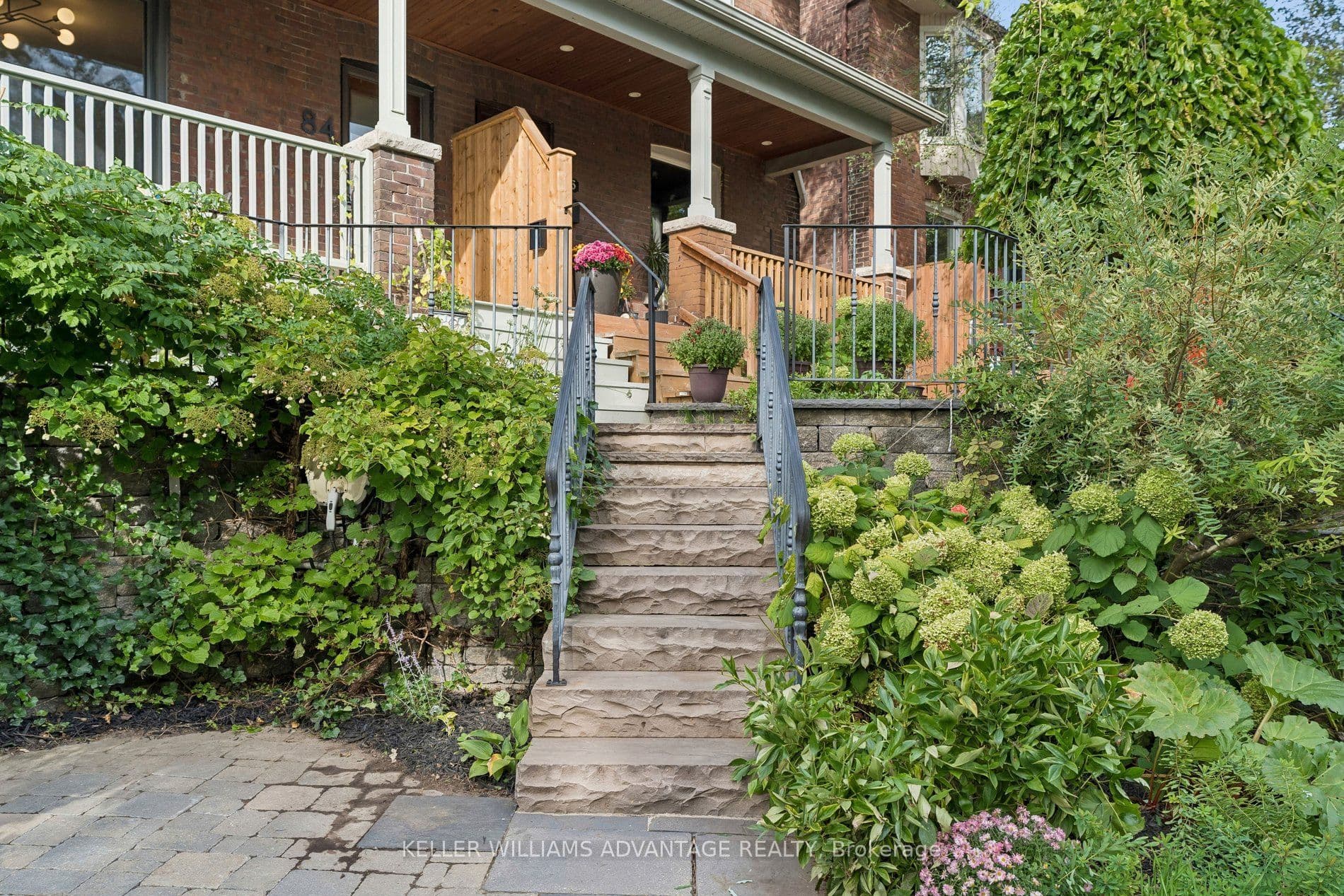 84 Kingsmount Park Road, Toronto, ON M4L 3L4