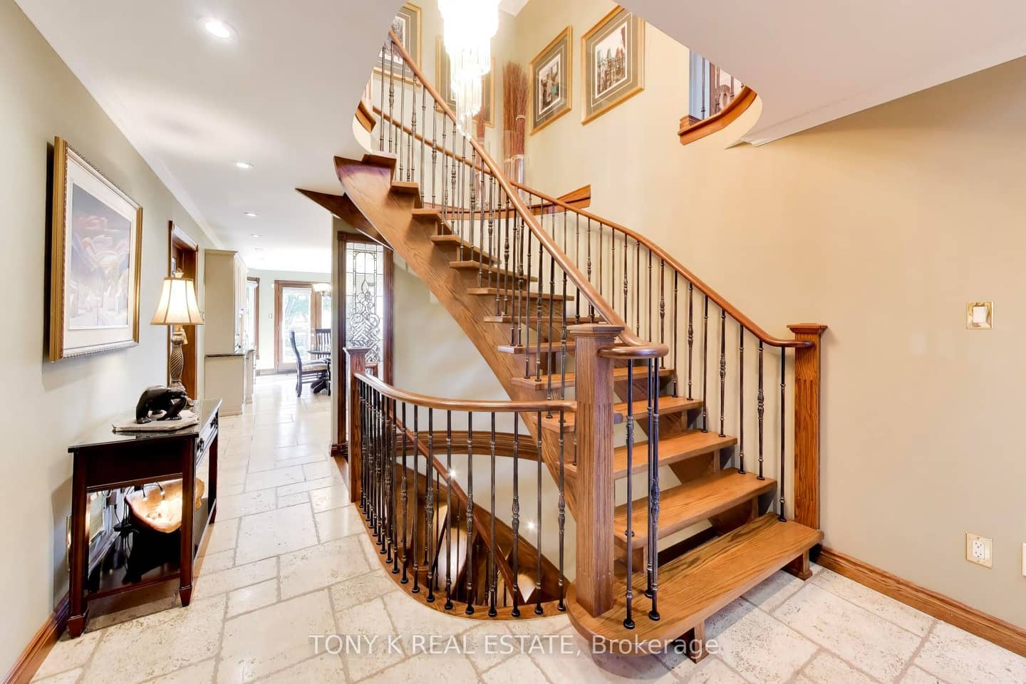79 Bennett Road, Toronto, ON M1E 3Y4